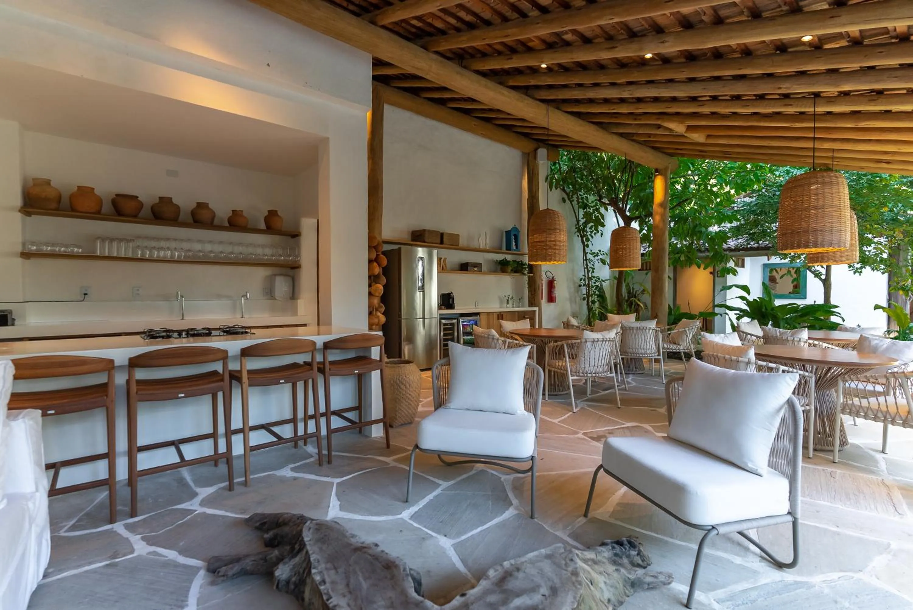 Restaurant/places to eat in Hotel Vila São João