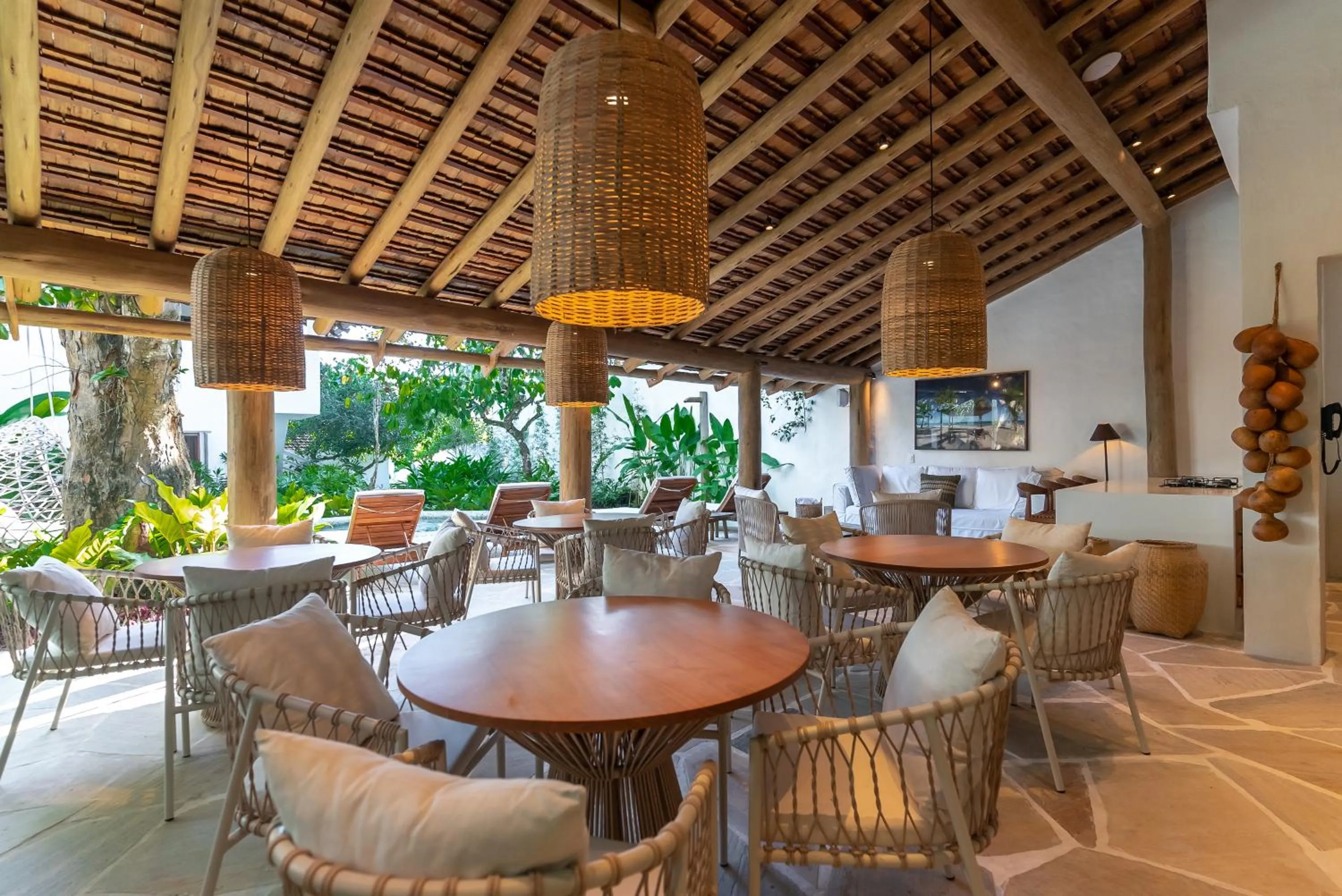 Restaurant/places to eat in Hotel Vila São João