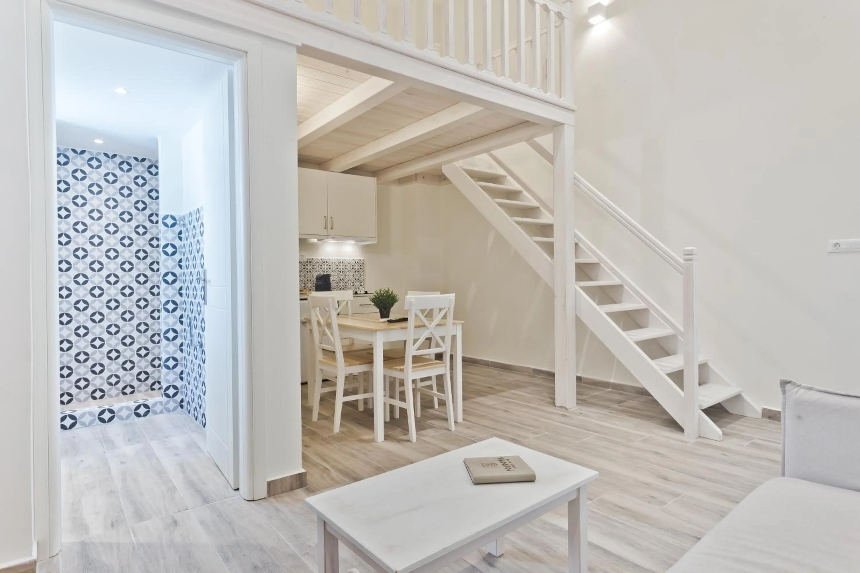 Posidonia Luxury Suites