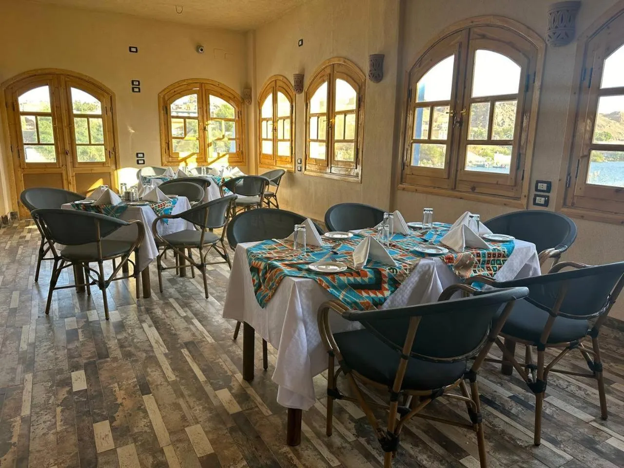 Restaurant/places to eat in ACHERTOD Nubian House