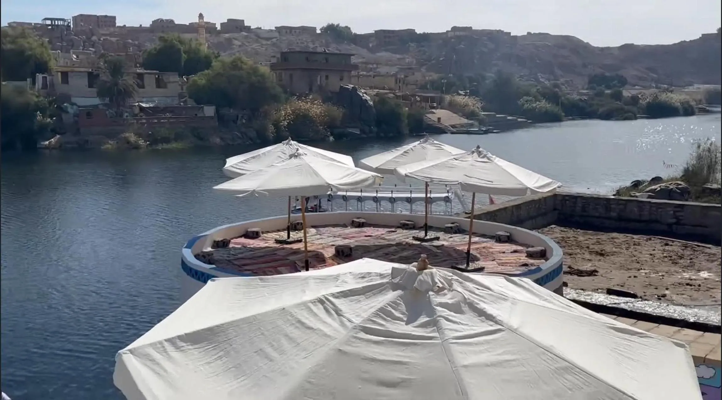 ACHERTOD Nubian House