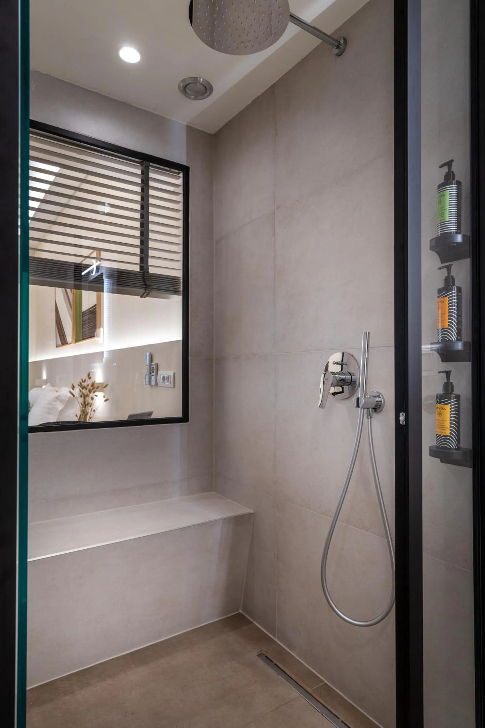 Shower in YeeOn Boutique Hotel, Gythio - Historic Hotels of Europe