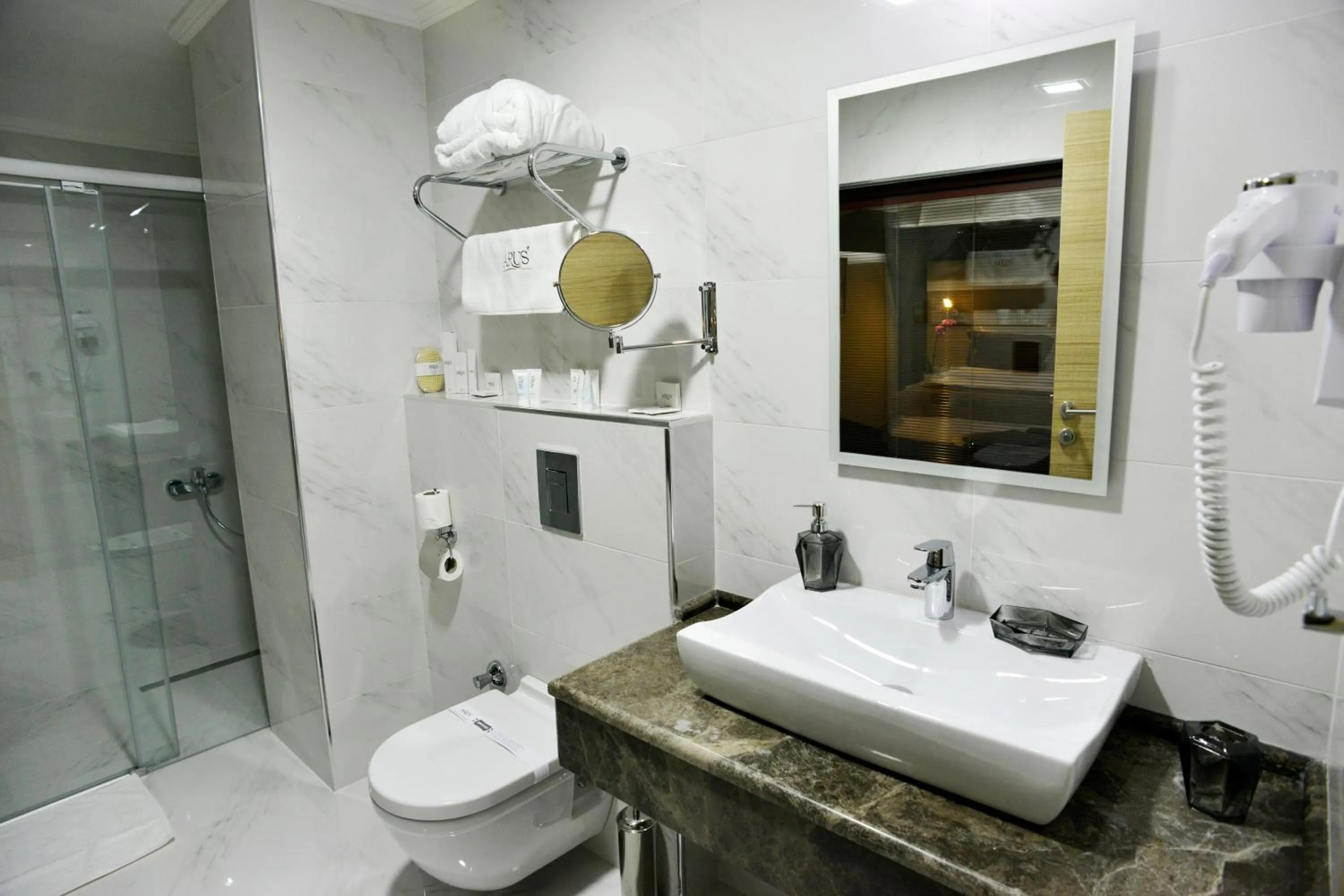 Shower in Arus Hotel