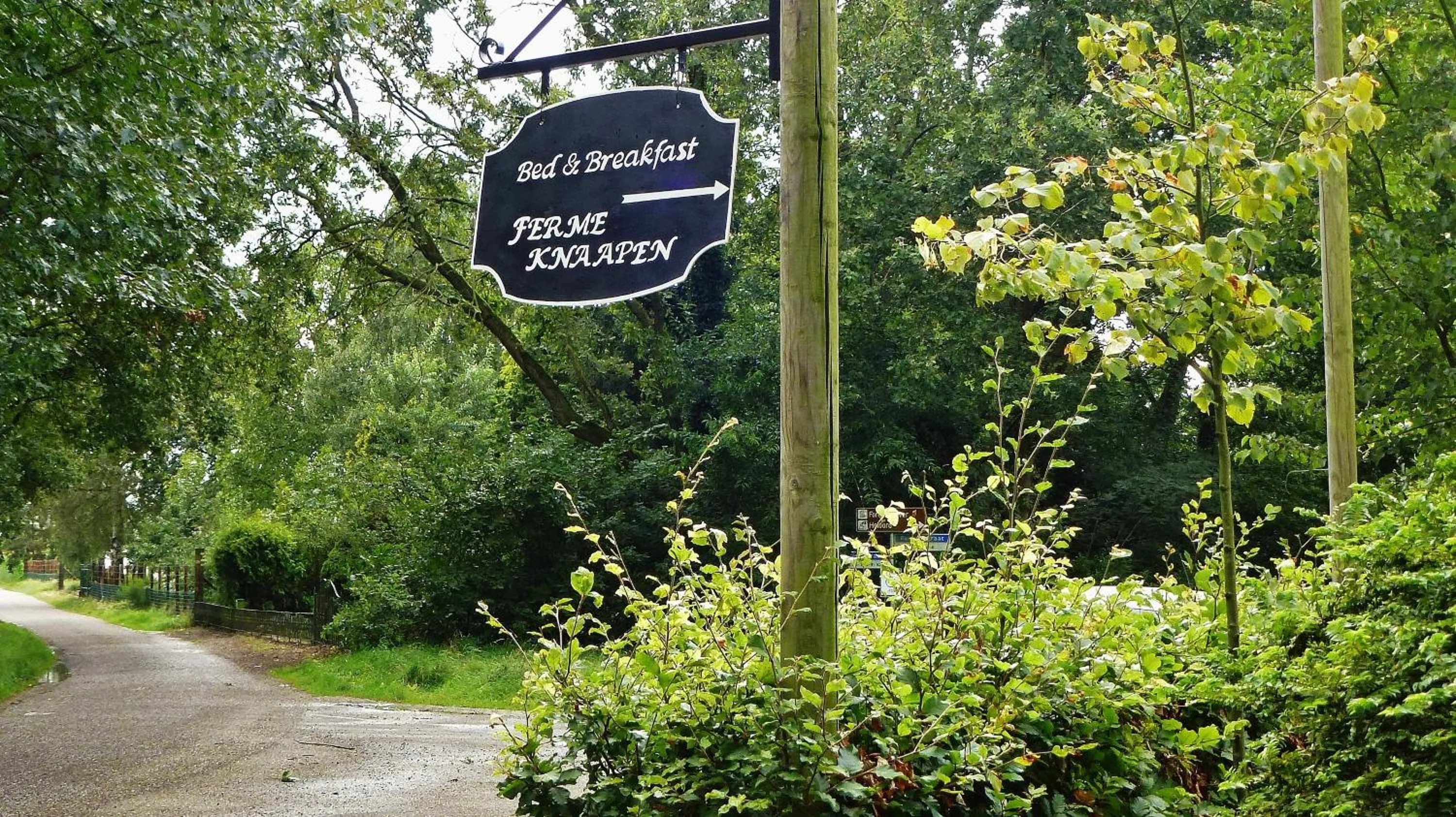 Property logo or sign in B&B Ferme Knaapen