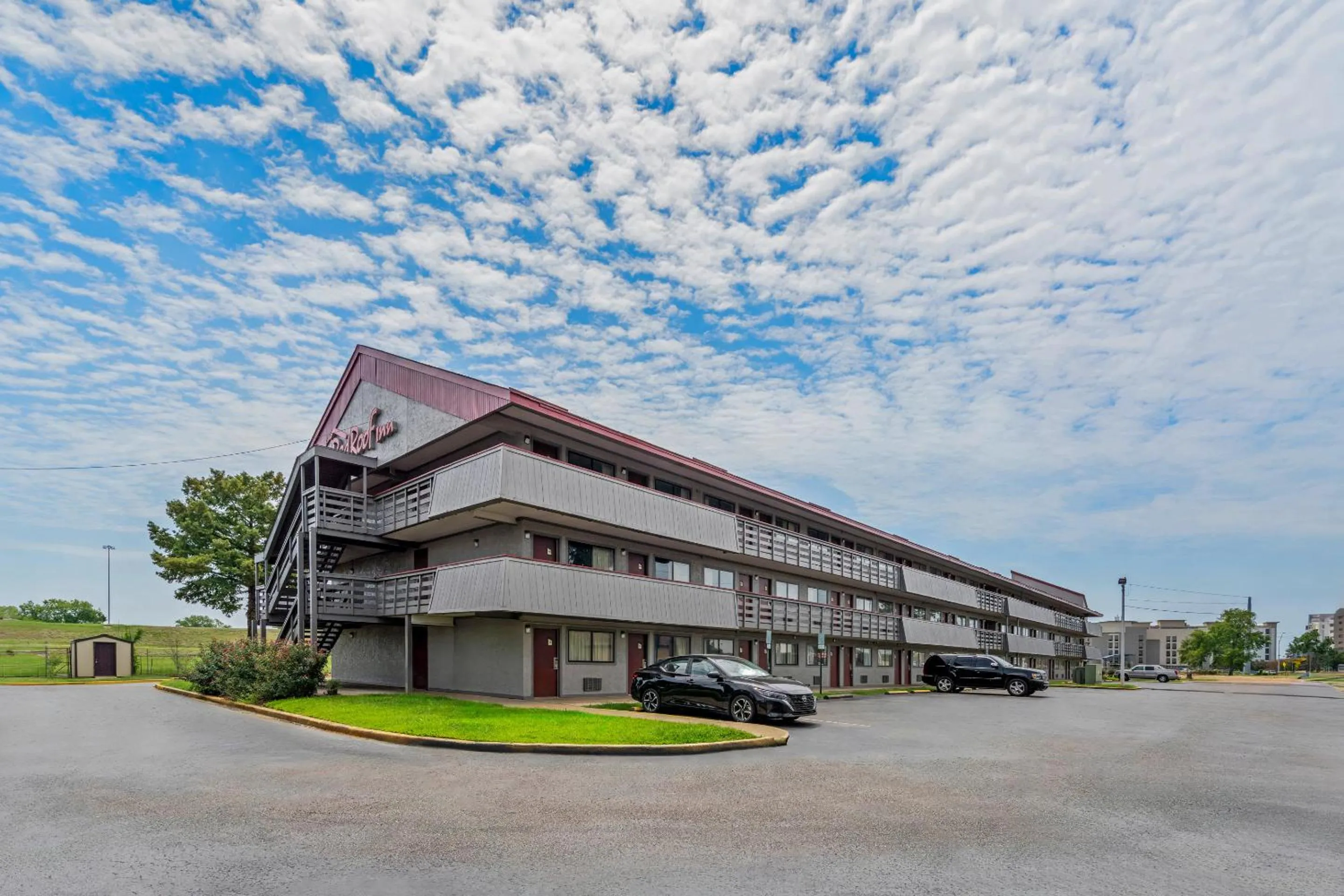 Property building in Red Roof Inn Jackson Downtown - Fairgrounds