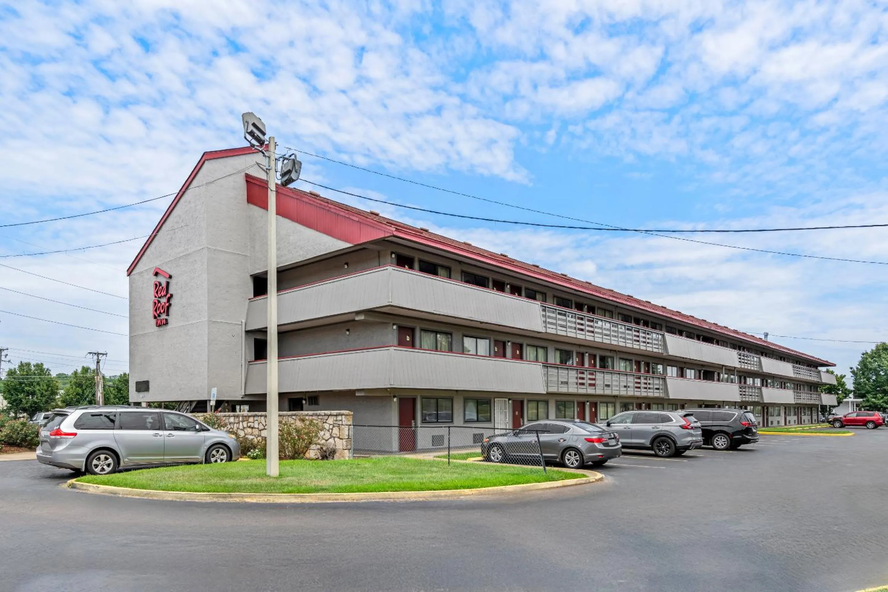 Property building in Red Roof Inn Jackson Downtown - Fairgrounds