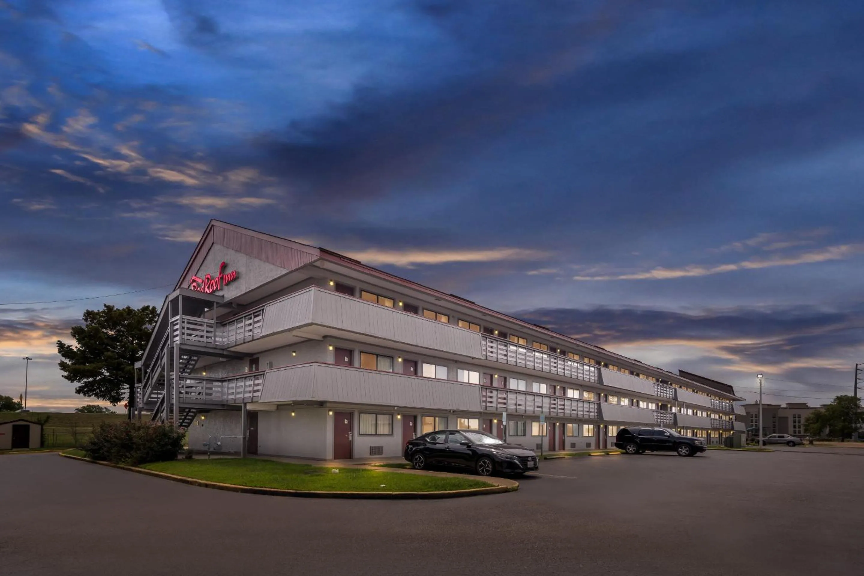 Facade/entrance in Red Roof Inn Jackson Downtown - Fairgrounds