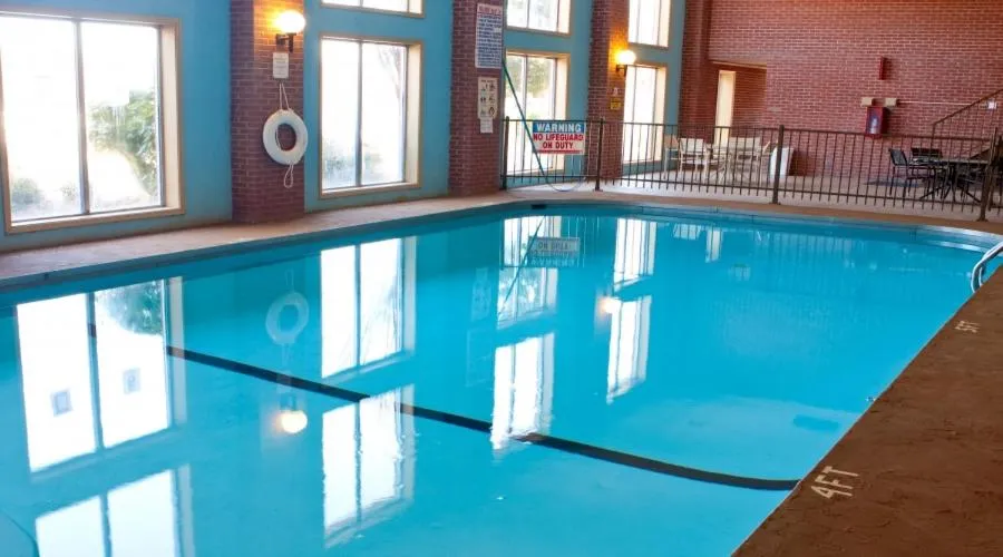 Fairview Inn & Suite