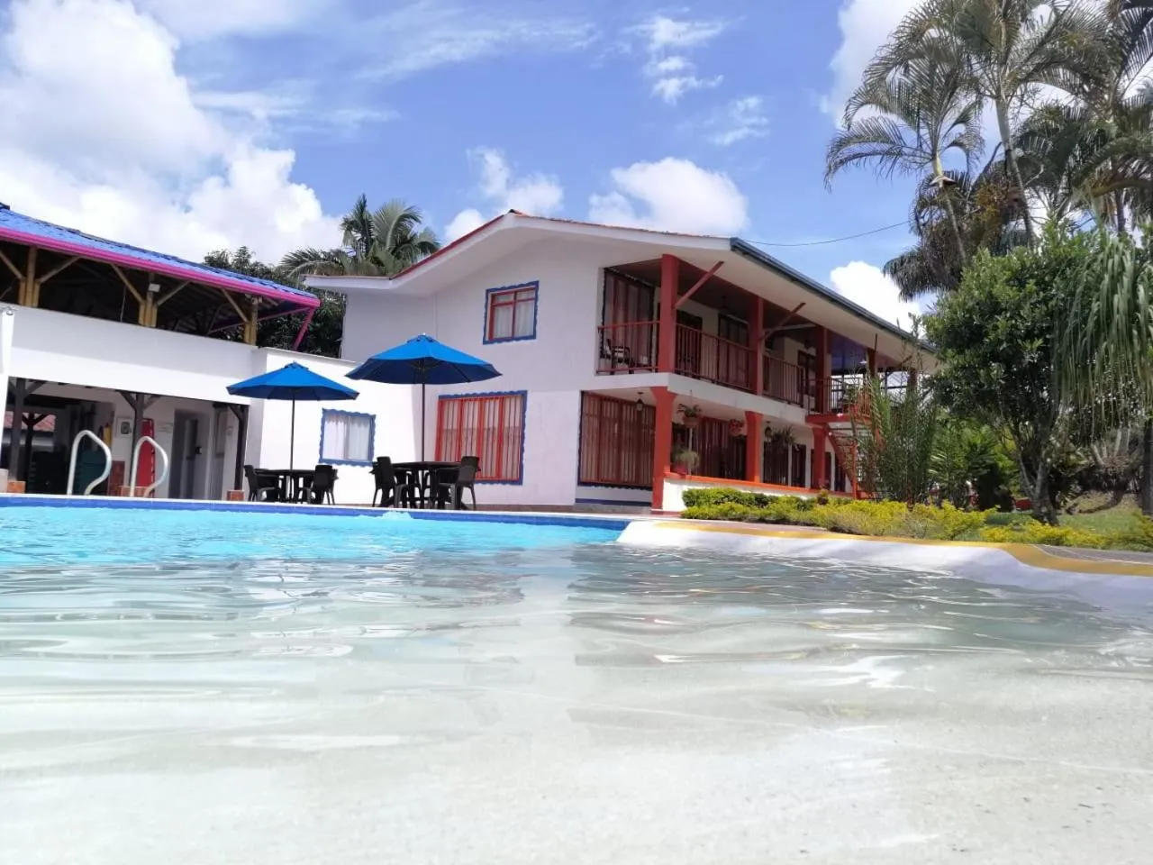 Swimming pool in Finca Hotel la Manuela