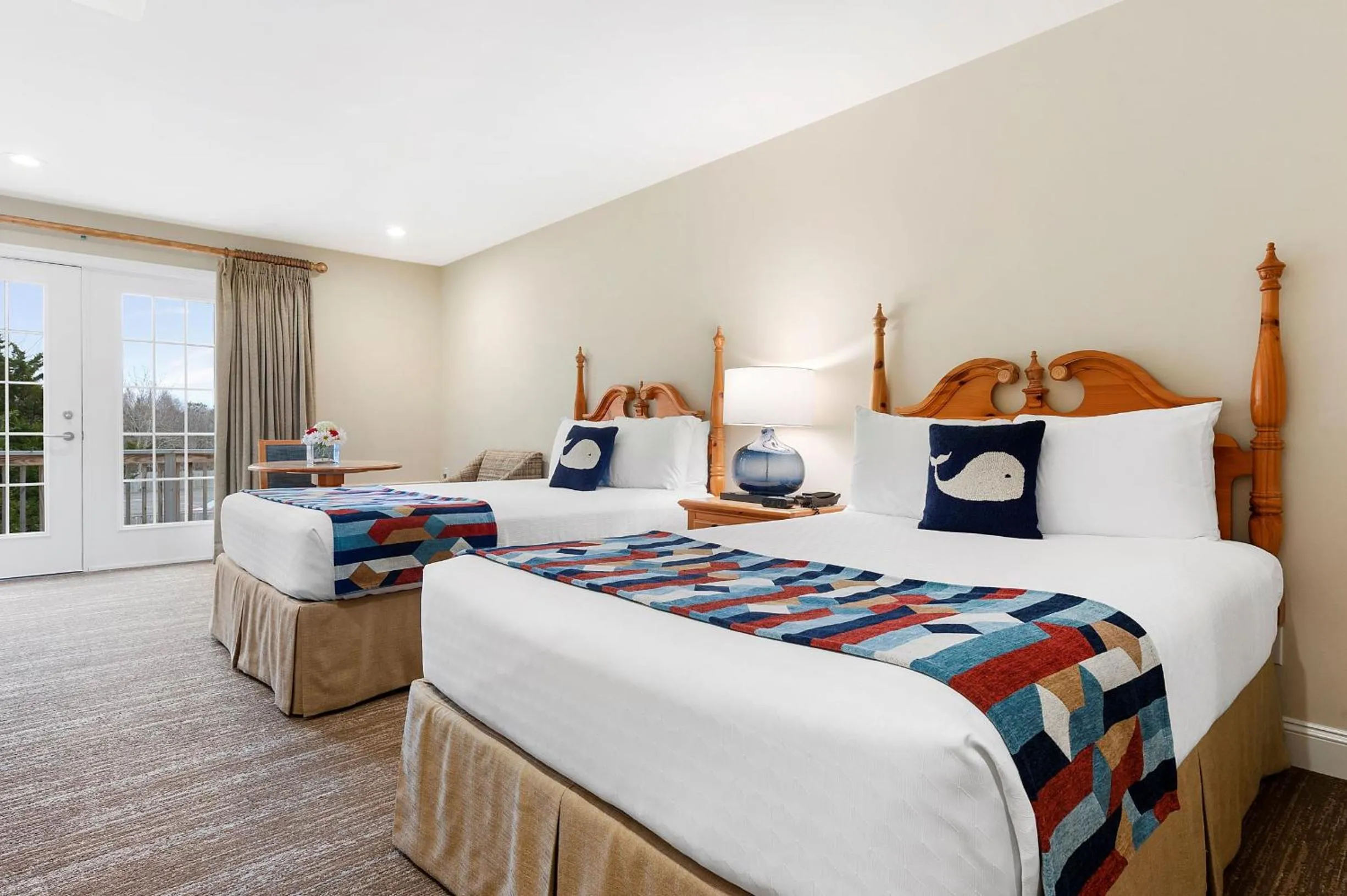 Photo of the whole room in Sag Harbor Inn