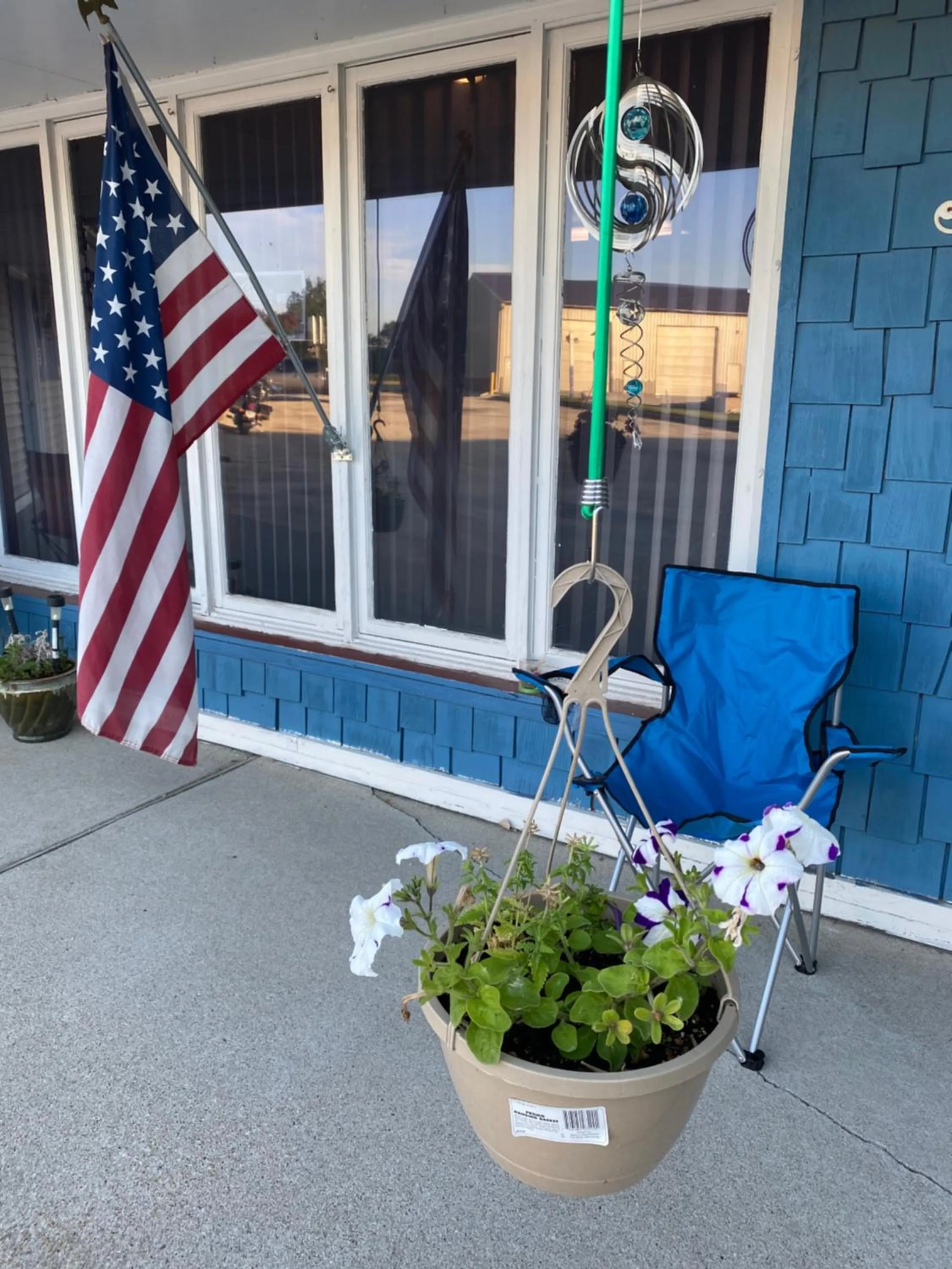 Facade/entrance in Burr Oak Motel