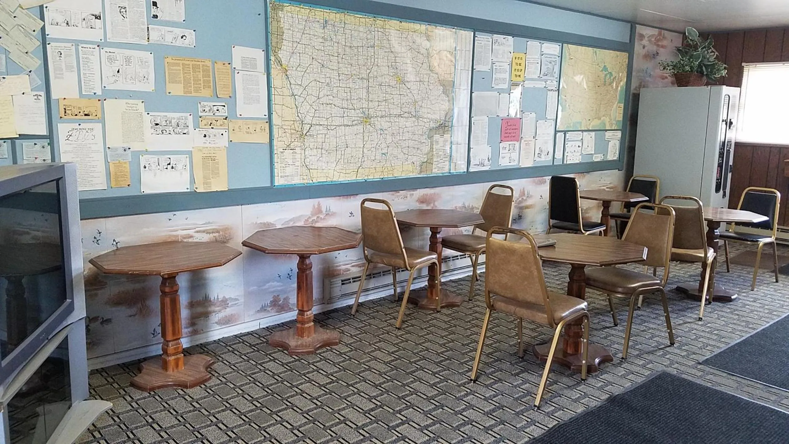 Breakfast in Burr Oak Motel