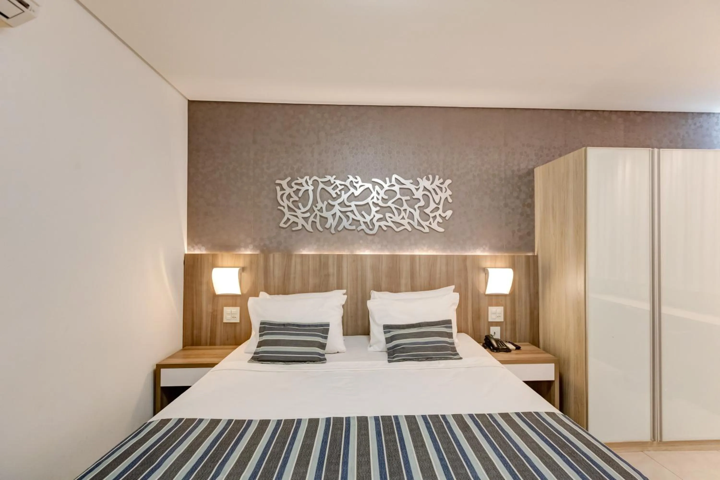 Bedroom, Bed in Allia Gran Pampulha Suites