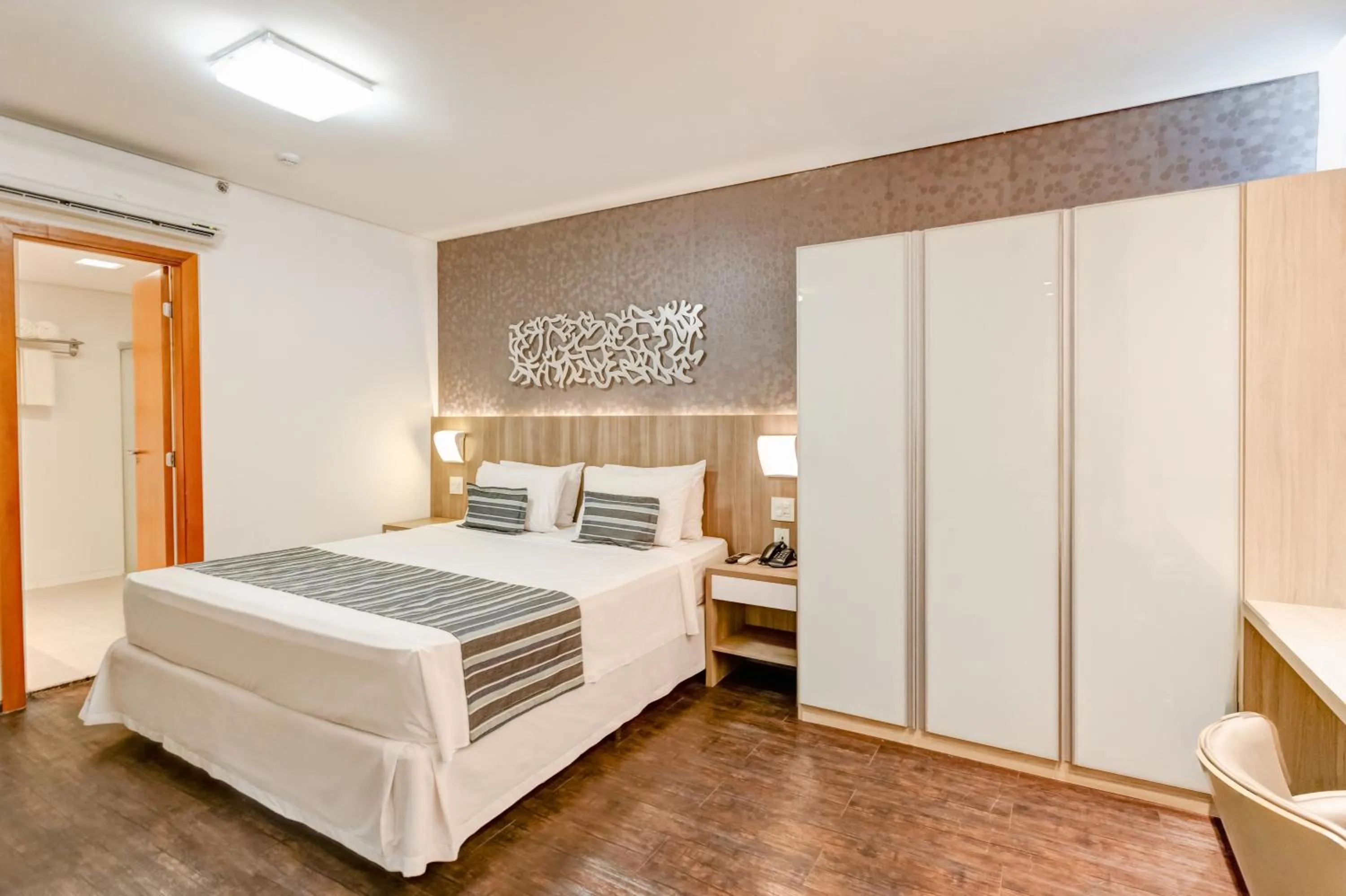 Bedroom, Bed in Allia Gran Pampulha Suites