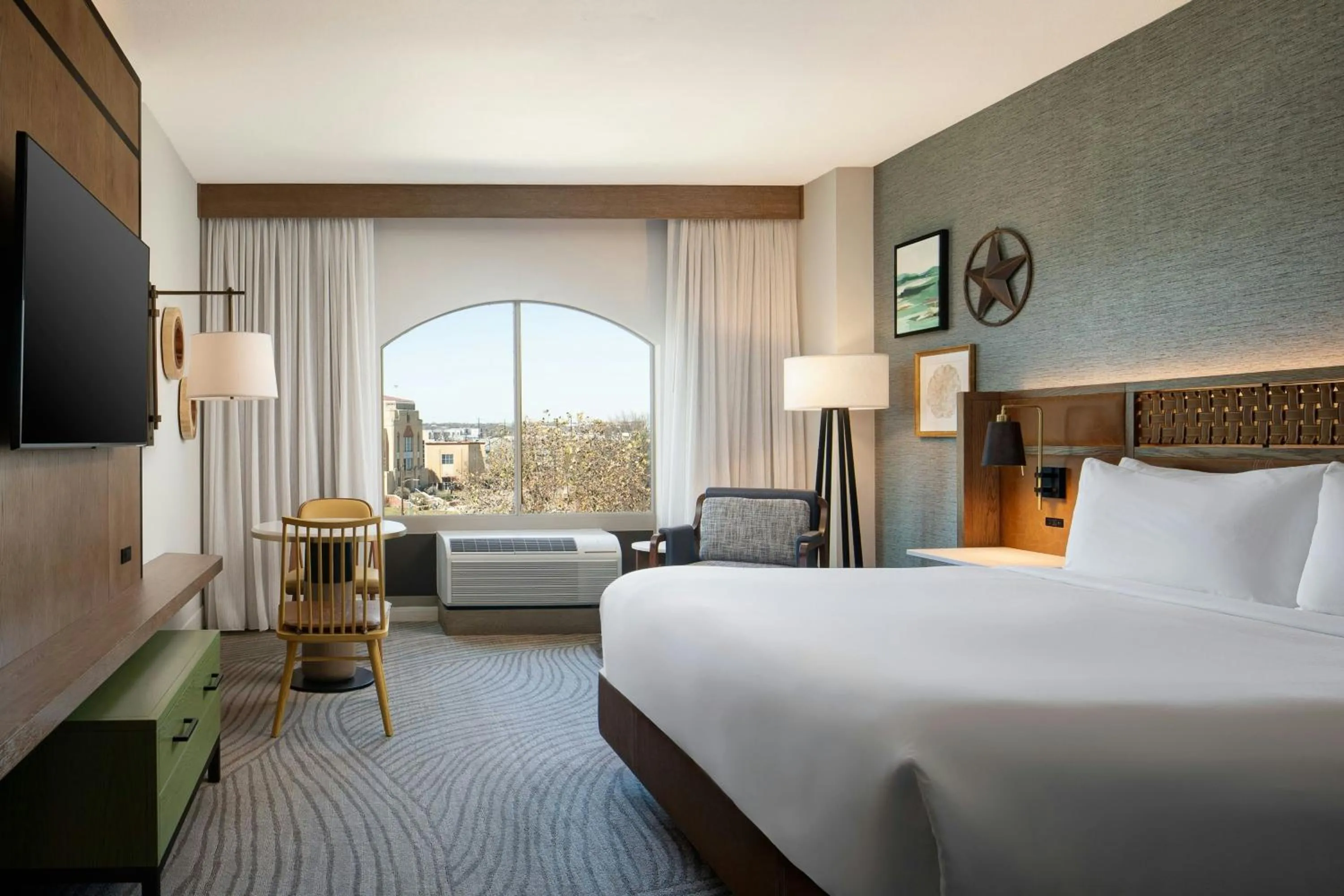 Photo of the whole room, Bed in Sol Cypress, San Antonio, a Tribute Portfolio Hotel