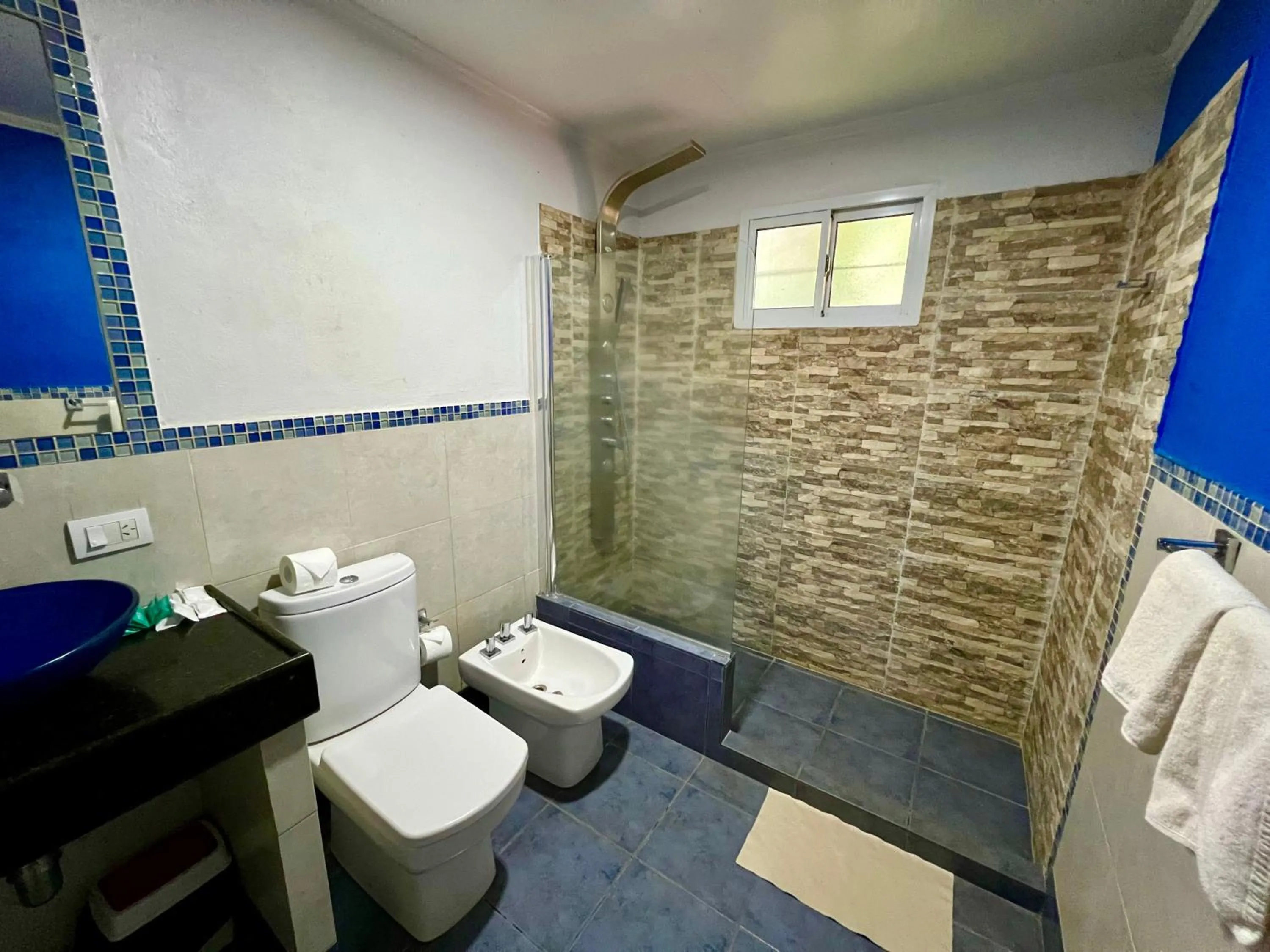 Rainforest Hotel & Cabañas