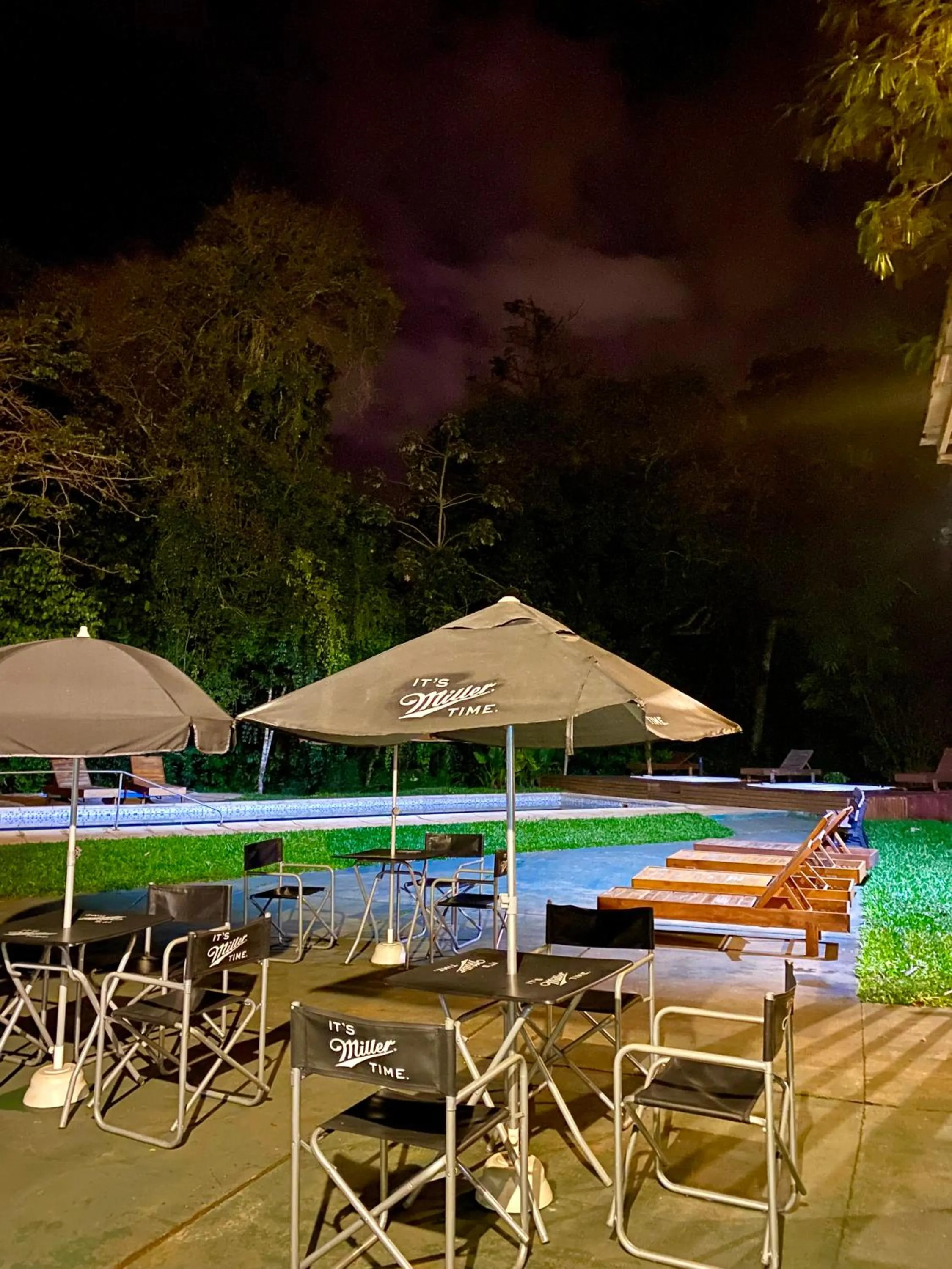 Rainforest Hotel & Cabañas