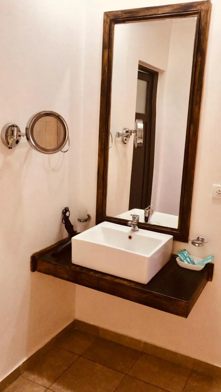 Rainforest Hotel & Cabañas