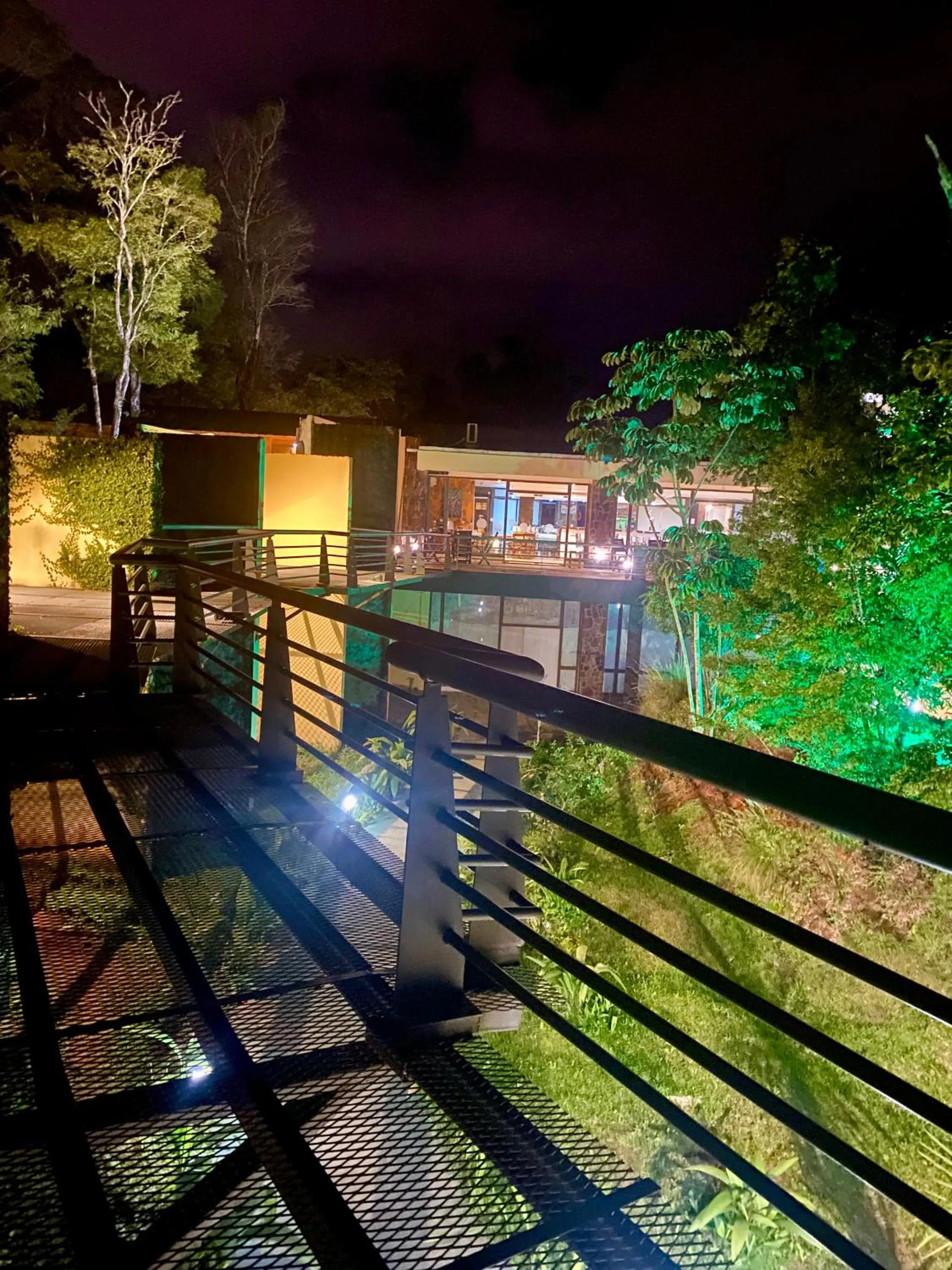 Rainforest Hotel & Cabañas