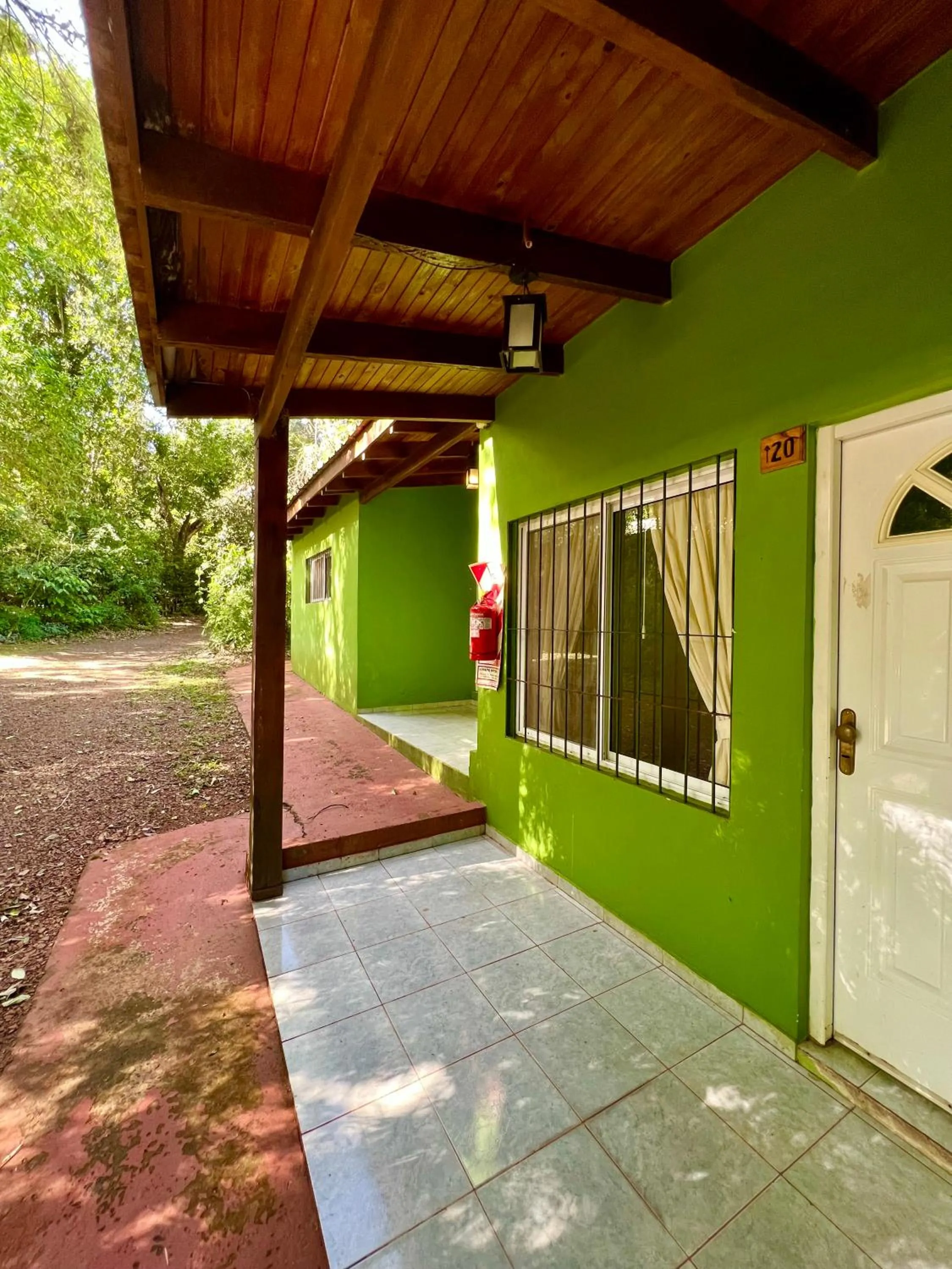 Rainforest Hotel & Cabañas