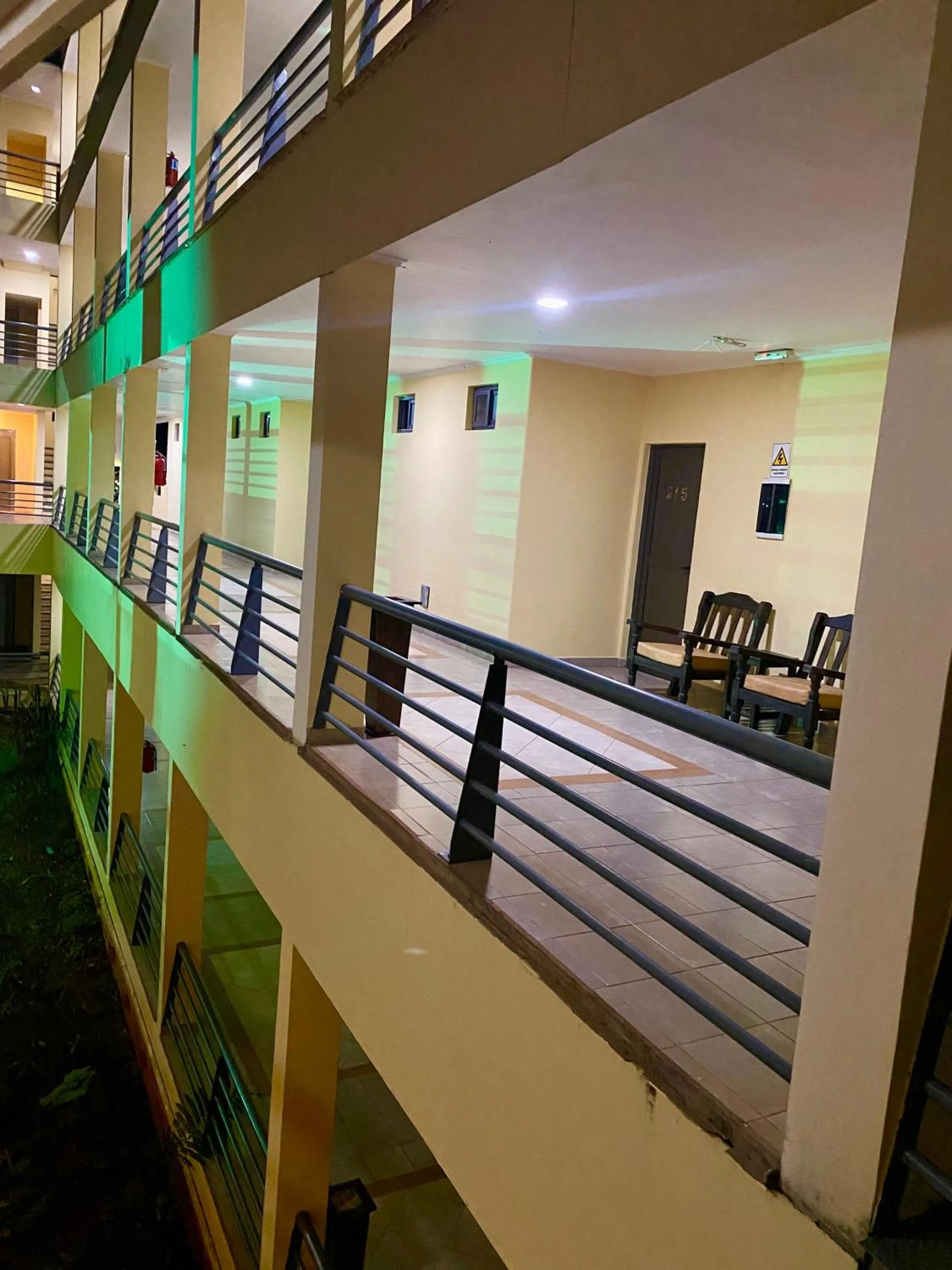 Rainforest Hotel & Cabañas