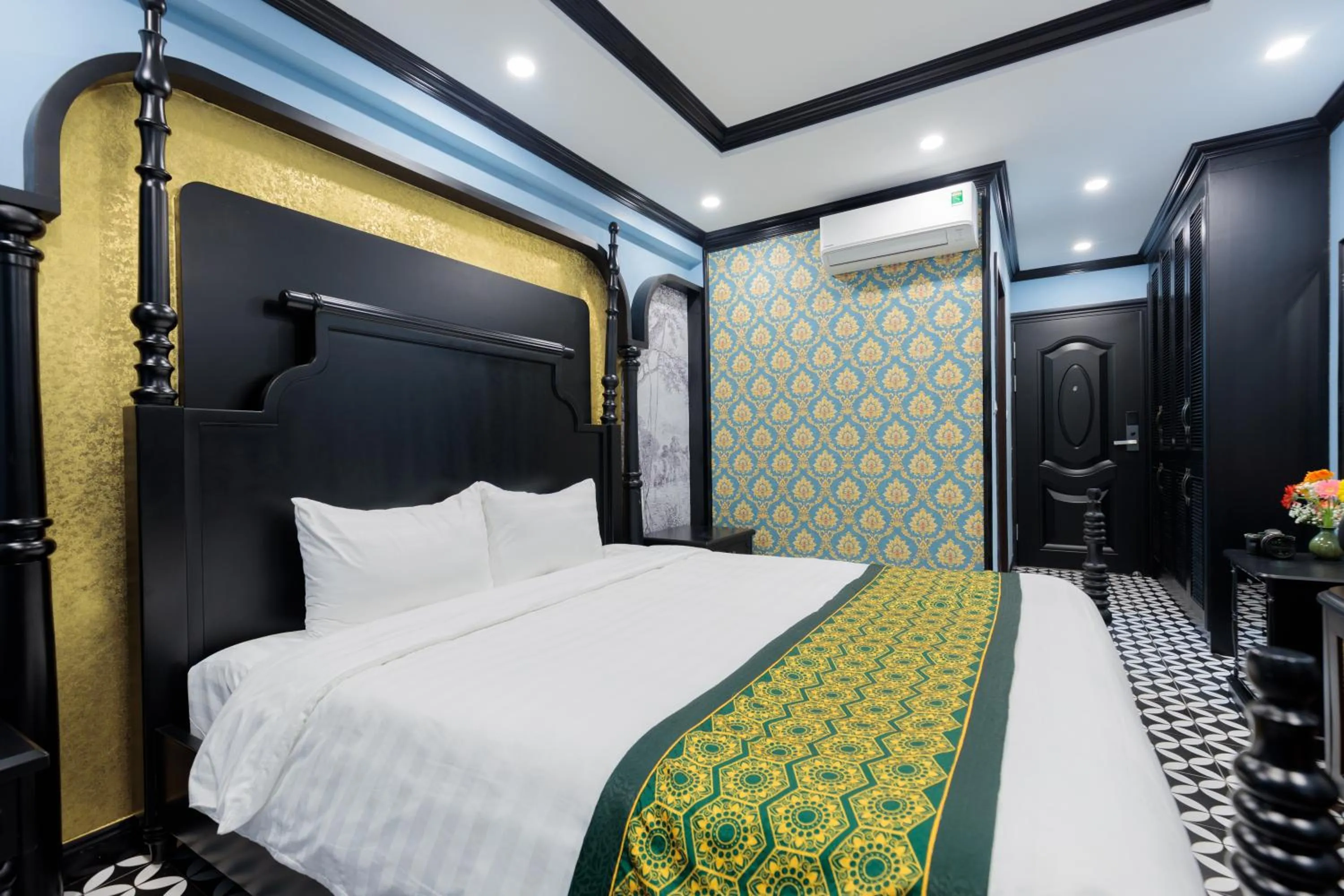 Bedroom, Bed in Babeeni Family Hotel Sapa