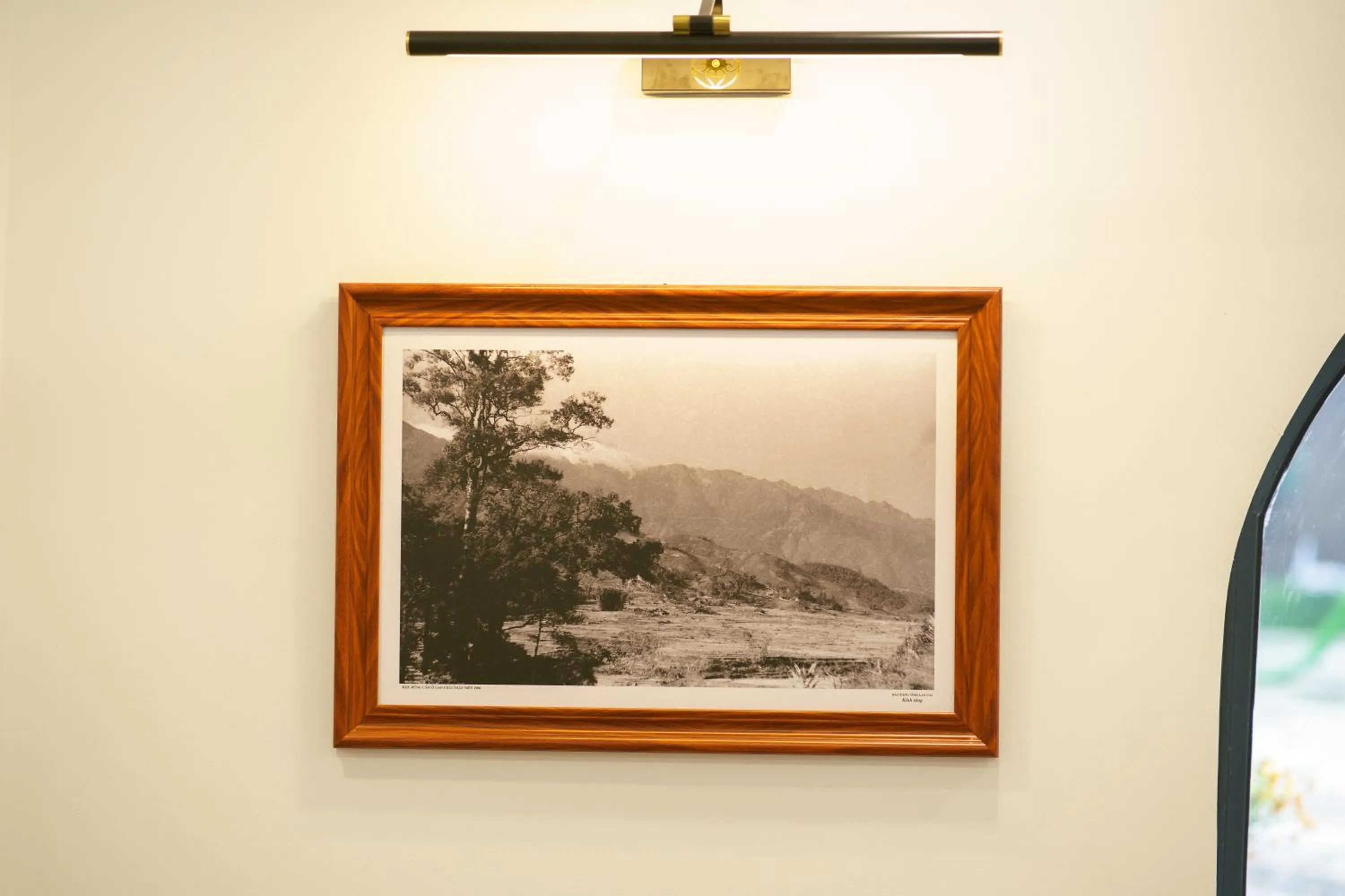 Communal lounge/ TV room in Babeeni Family Hotel Sapa