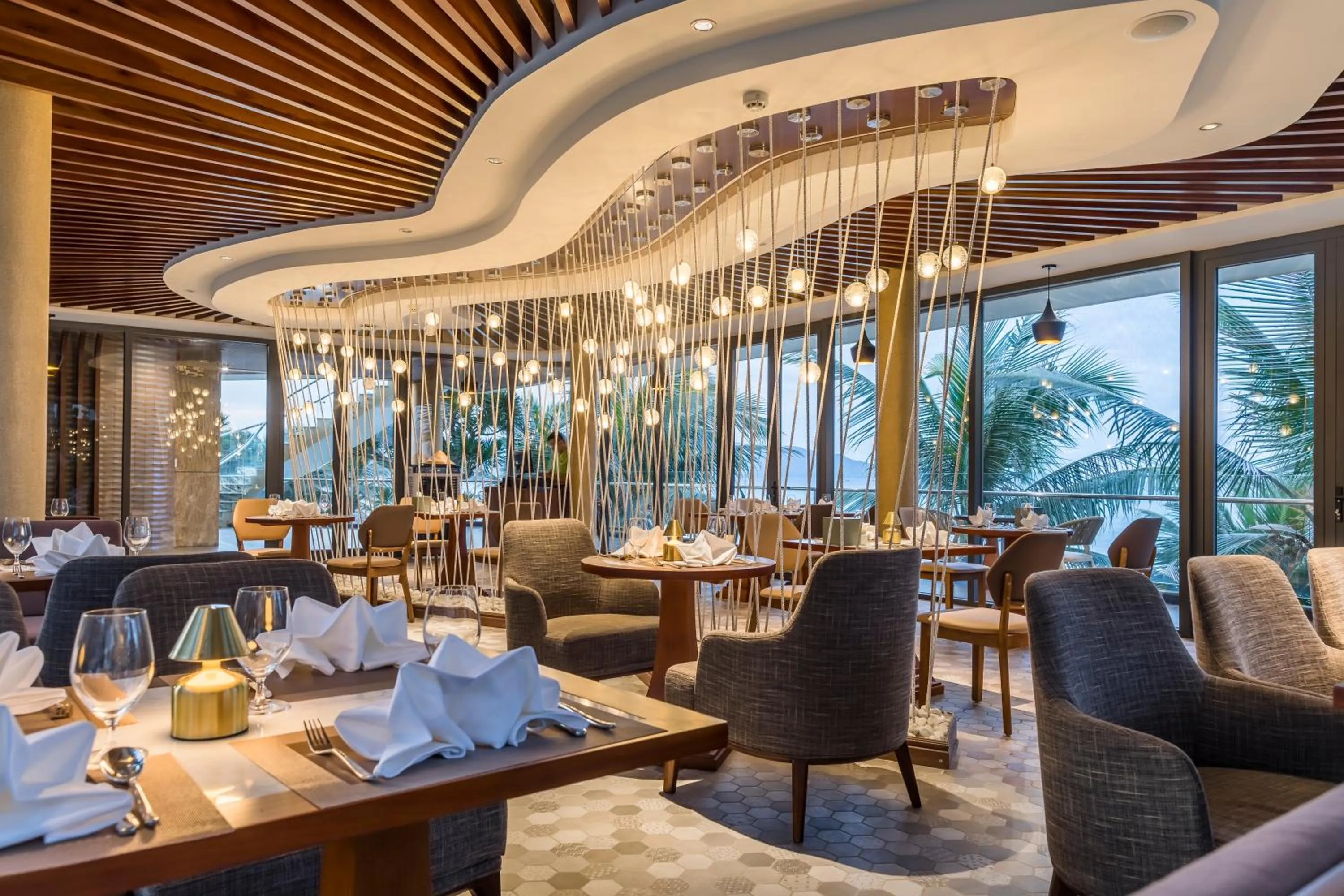 Lounge or bar in KOI Resort & Residence Da Nang - Inclusive Spa access