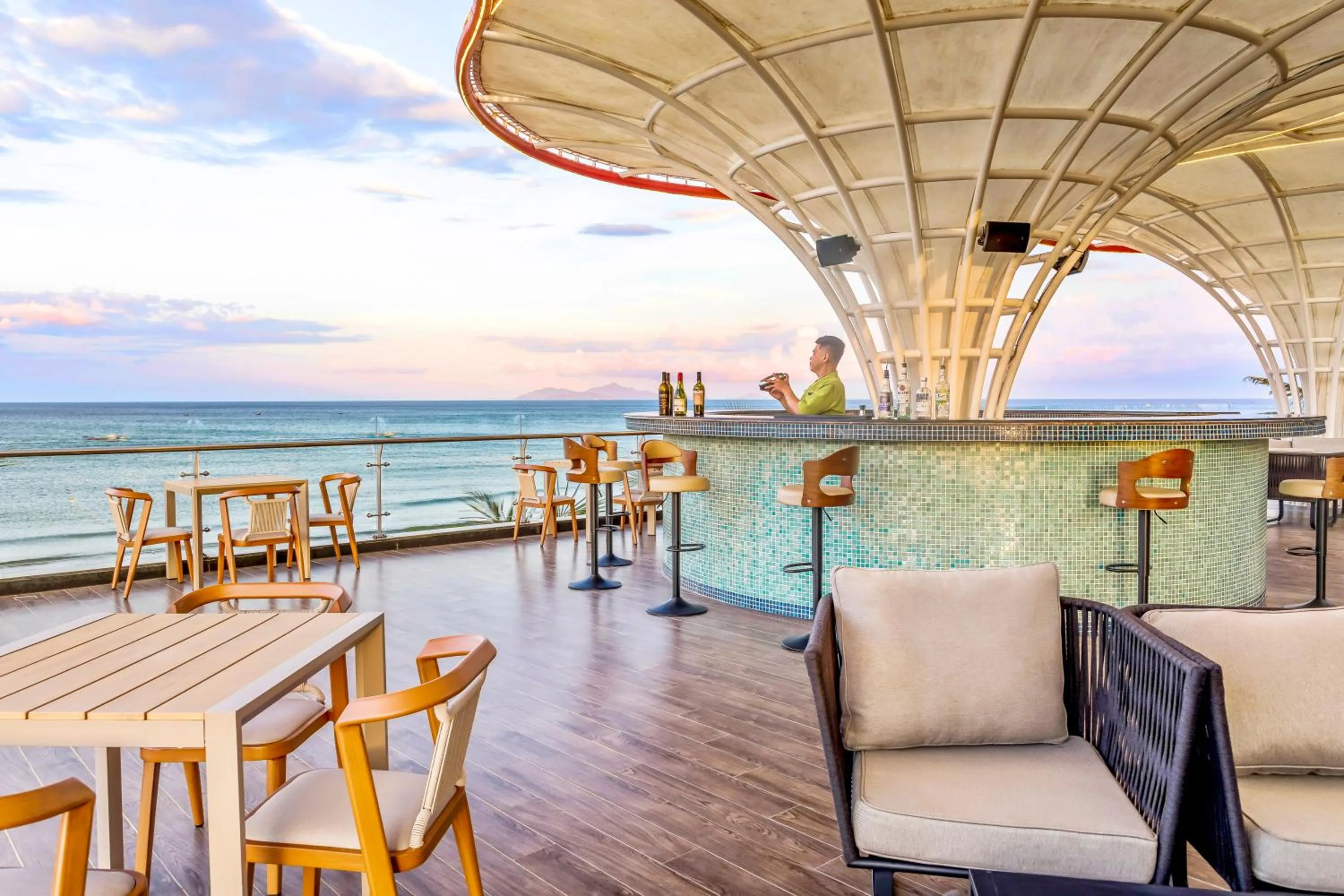 Lounge or bar in KOI Resort & Residence Da Nang - Inclusive Spa access