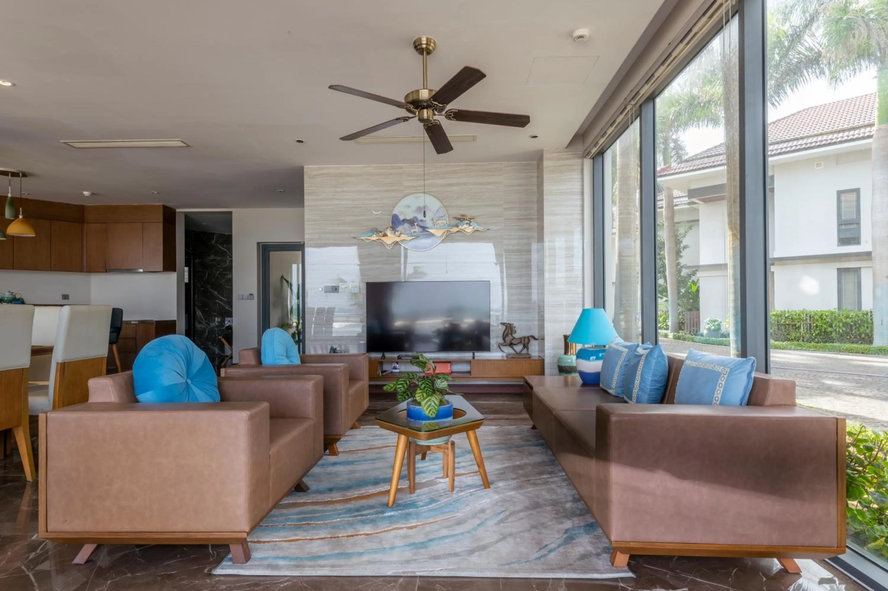 Living room in KOI Resort & Residence Da Nang - Inclusive Spa access