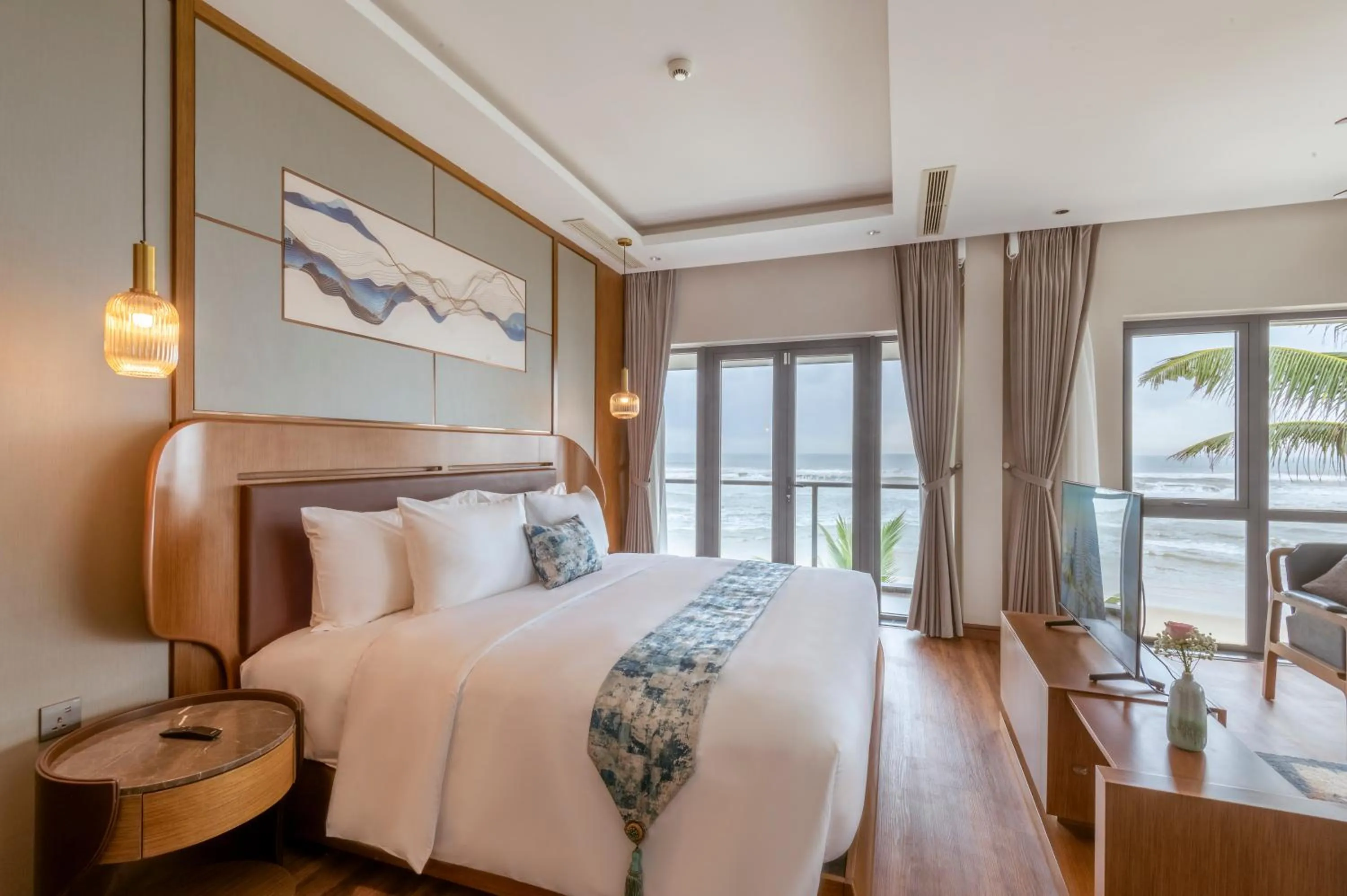Bedroom, Bed in KOI Resort & Residence Da Nang - Inclusive Spa access