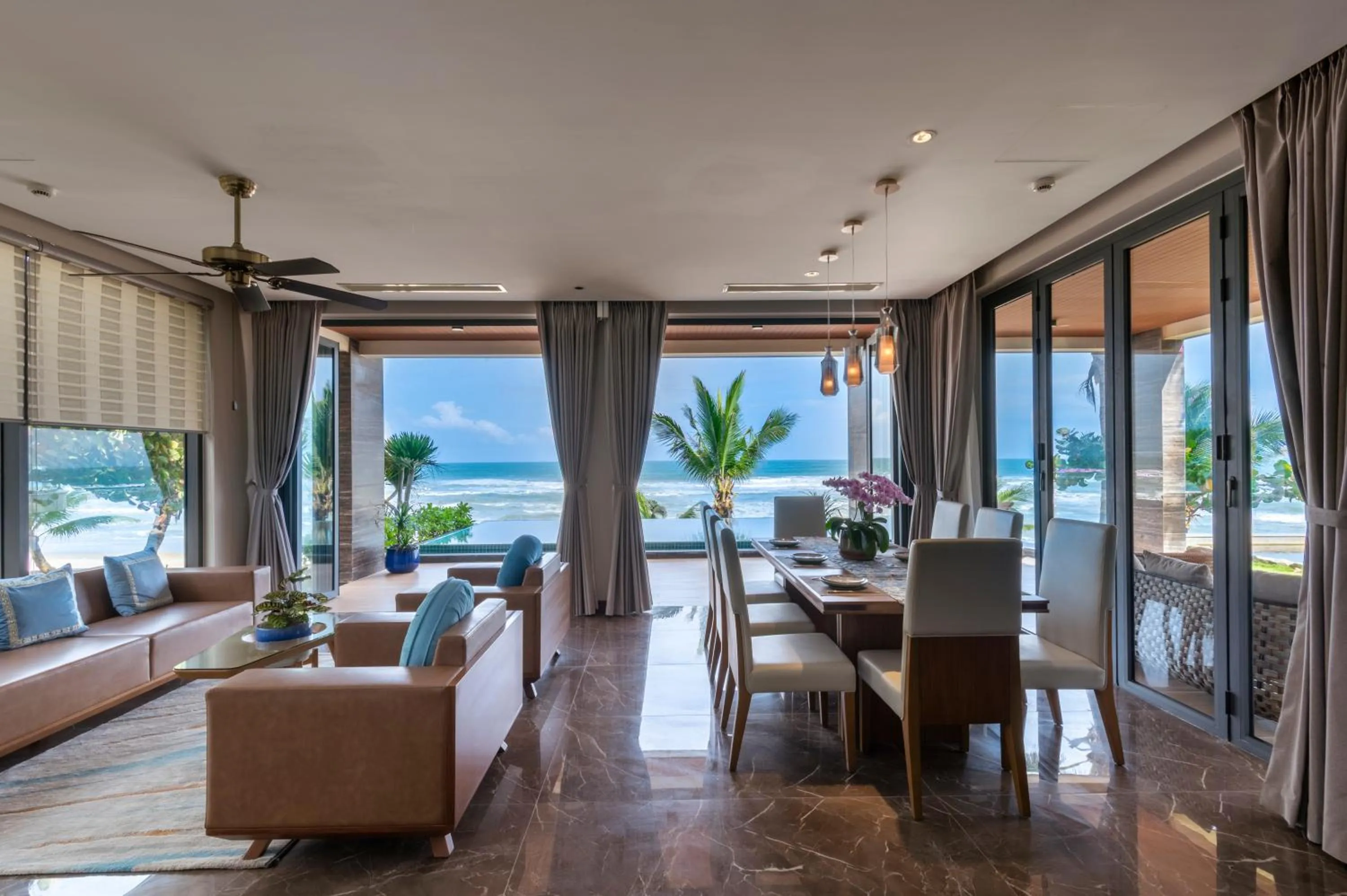 Living room in KOI Resort & Residence Da Nang - Inclusive Spa access