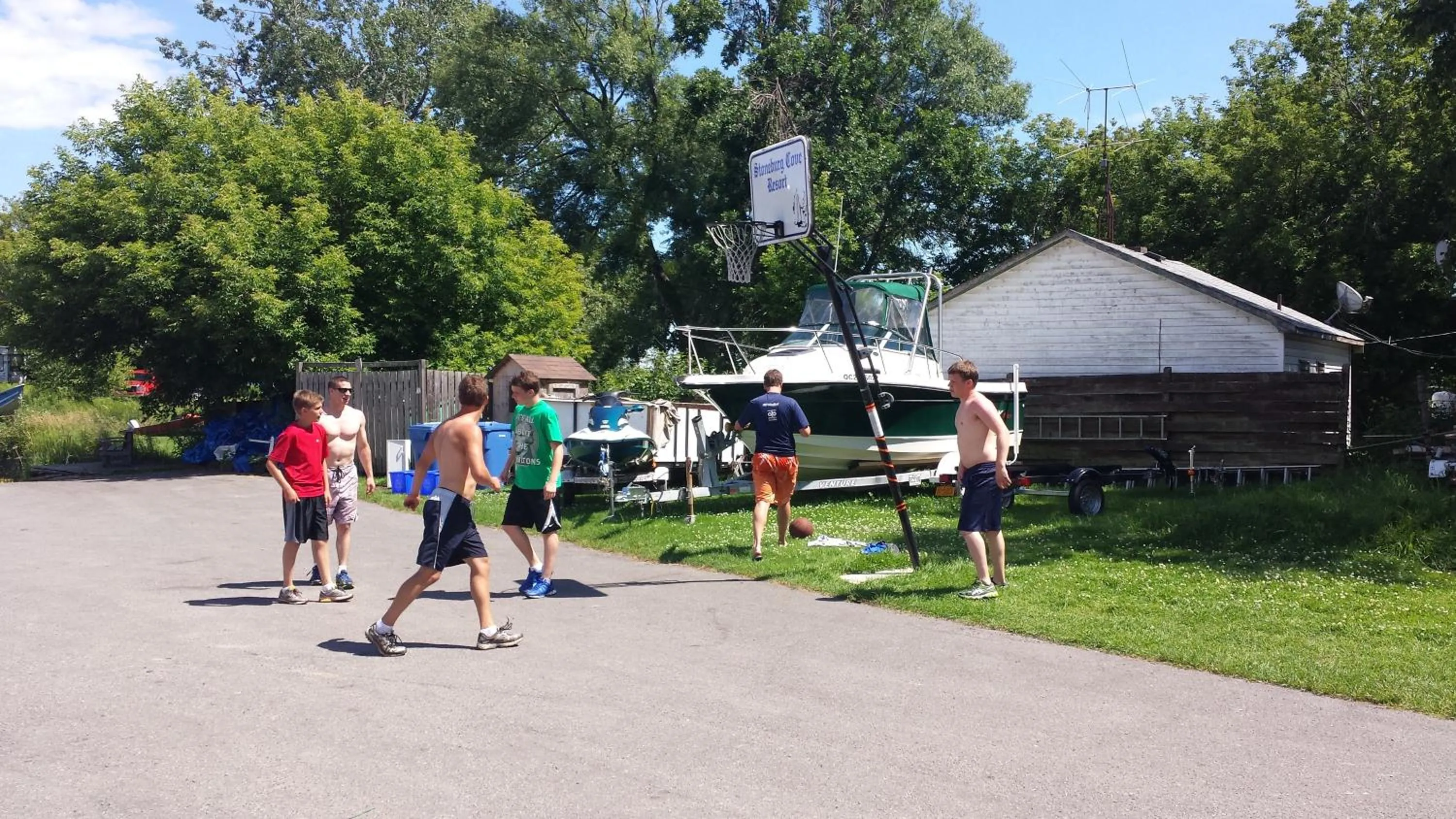 Sports in Stoneburg Cove Cottages