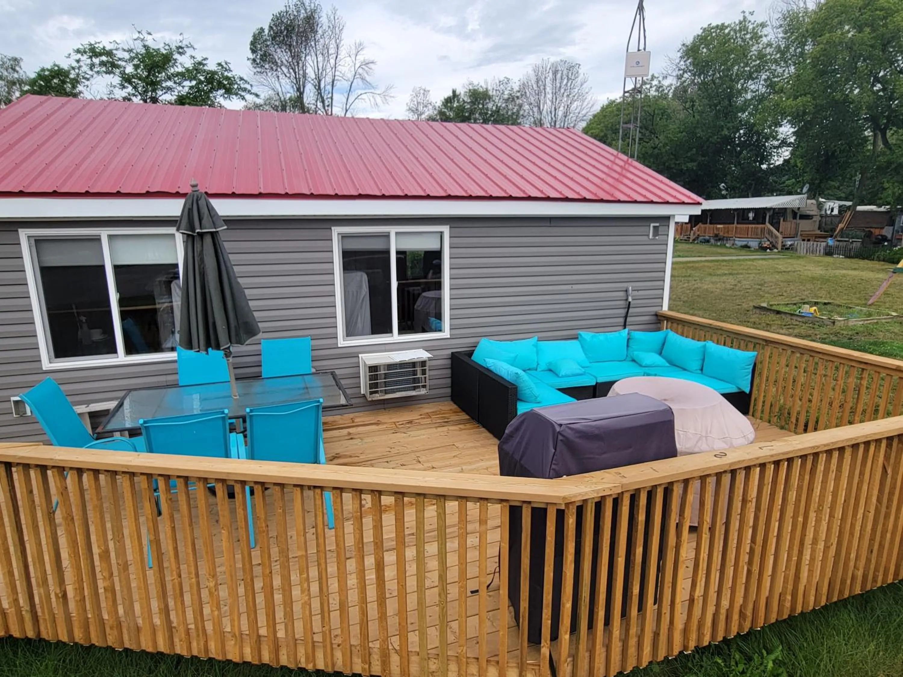 Patio in Stoneburg Cove Cottages