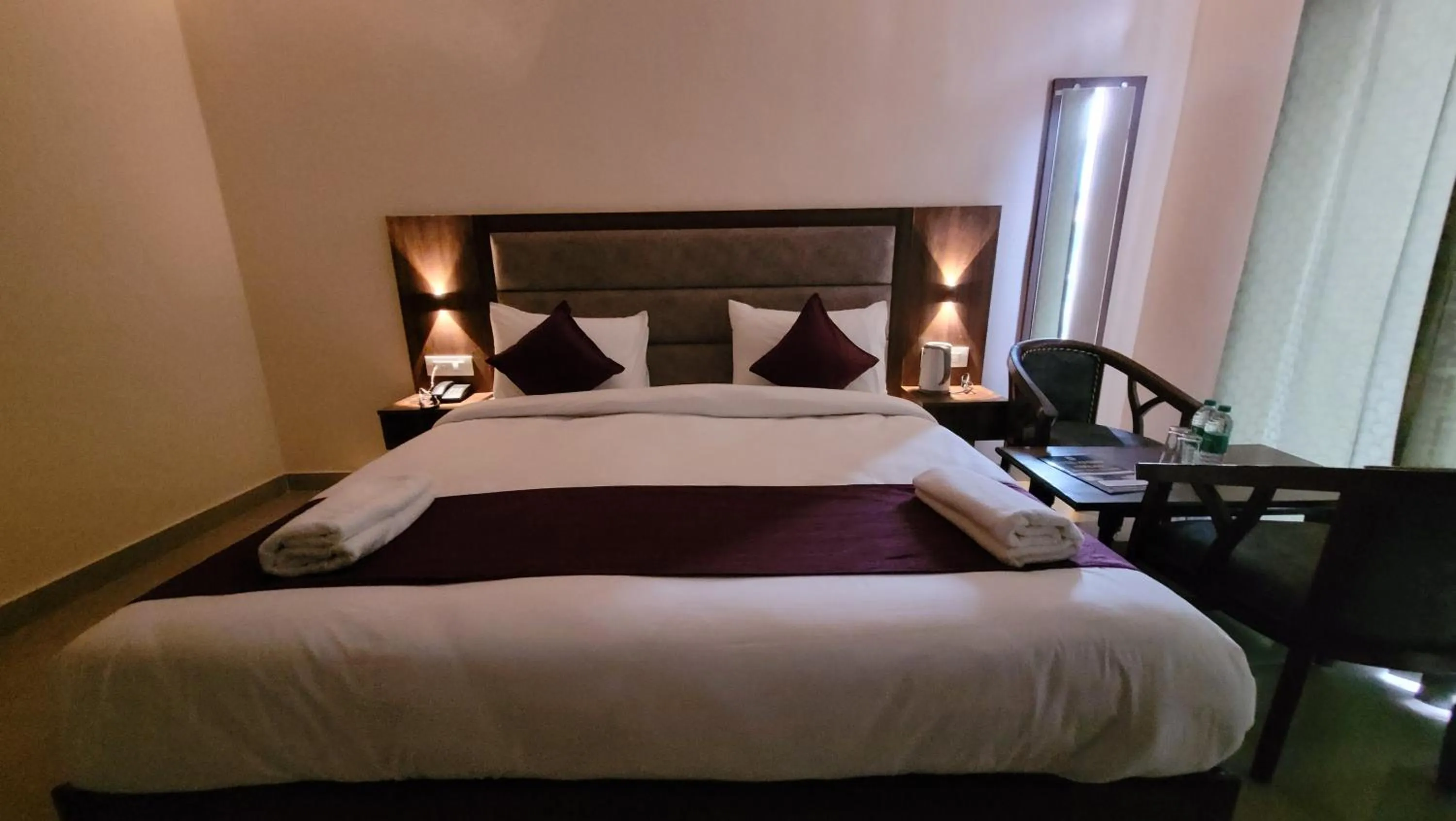Bed in Hotel Keshav Nandan By The Shivaay