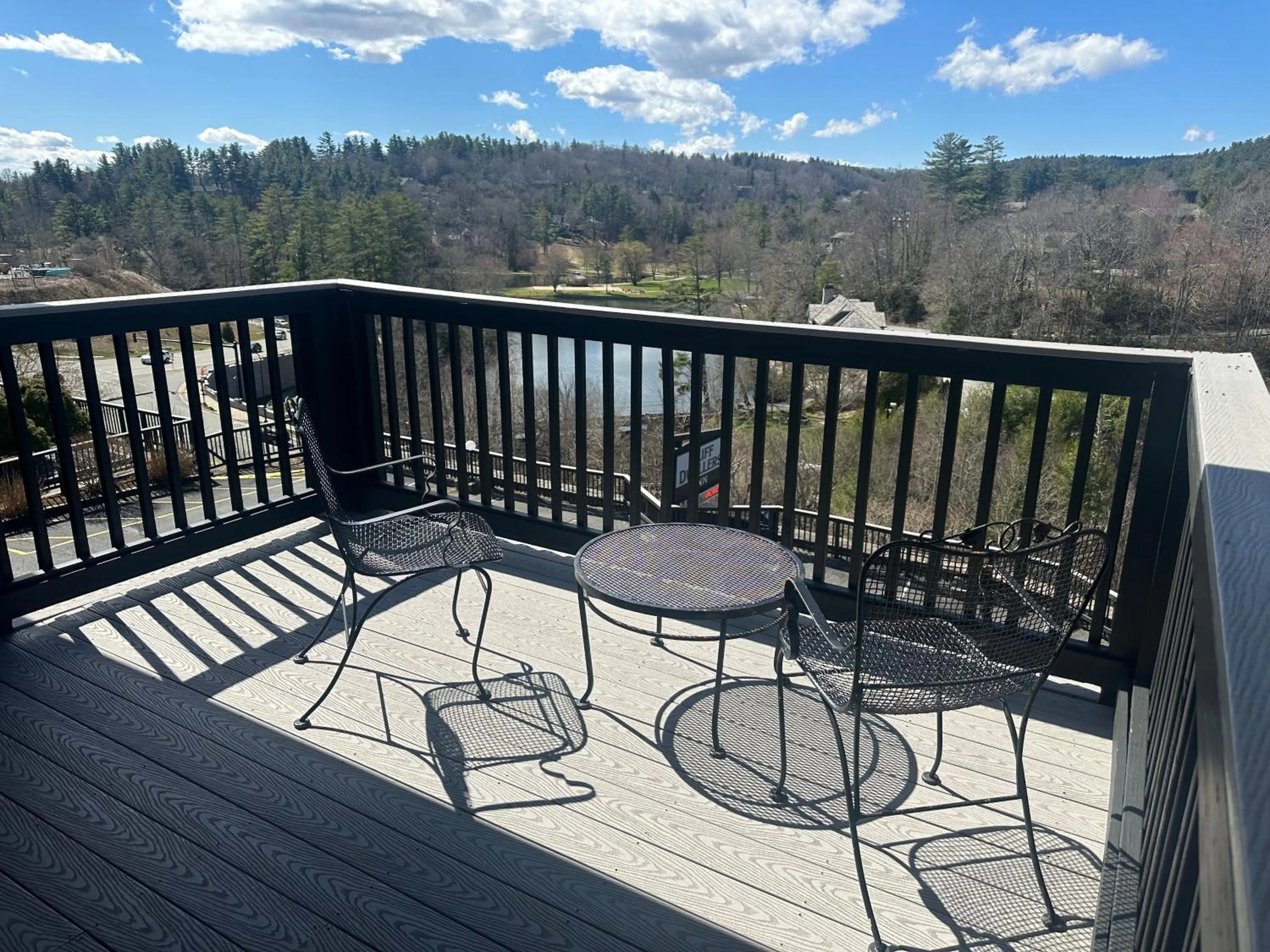 Patio in Cliff Dwellers Inn