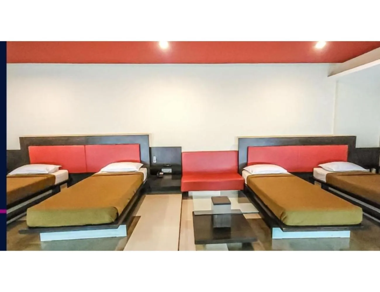 Photo of the whole room, Bed in Hotel Viceroy Comforts, Mysore