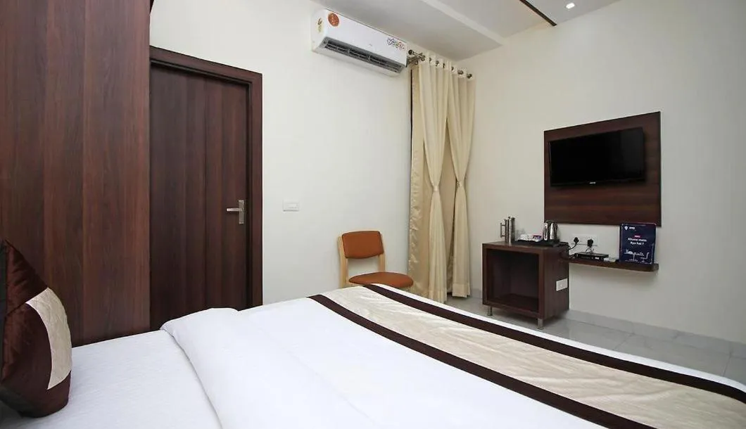 Bed in Hotel Opal Courtyard