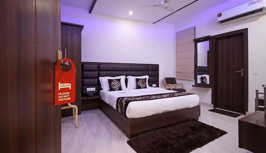 Bed in Hotel Opal Courtyard