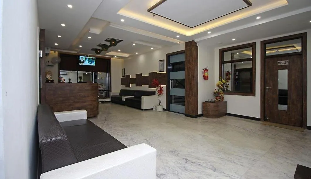 Hotel Opal Courtyard