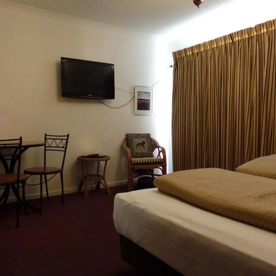 Photo of the whole room, Bed in Bright Chalet