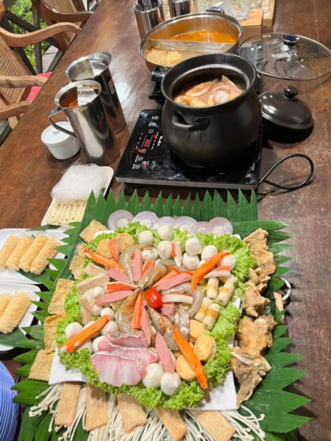 Food and drinks in Fig Tree Hills Resort (花果山度假村)