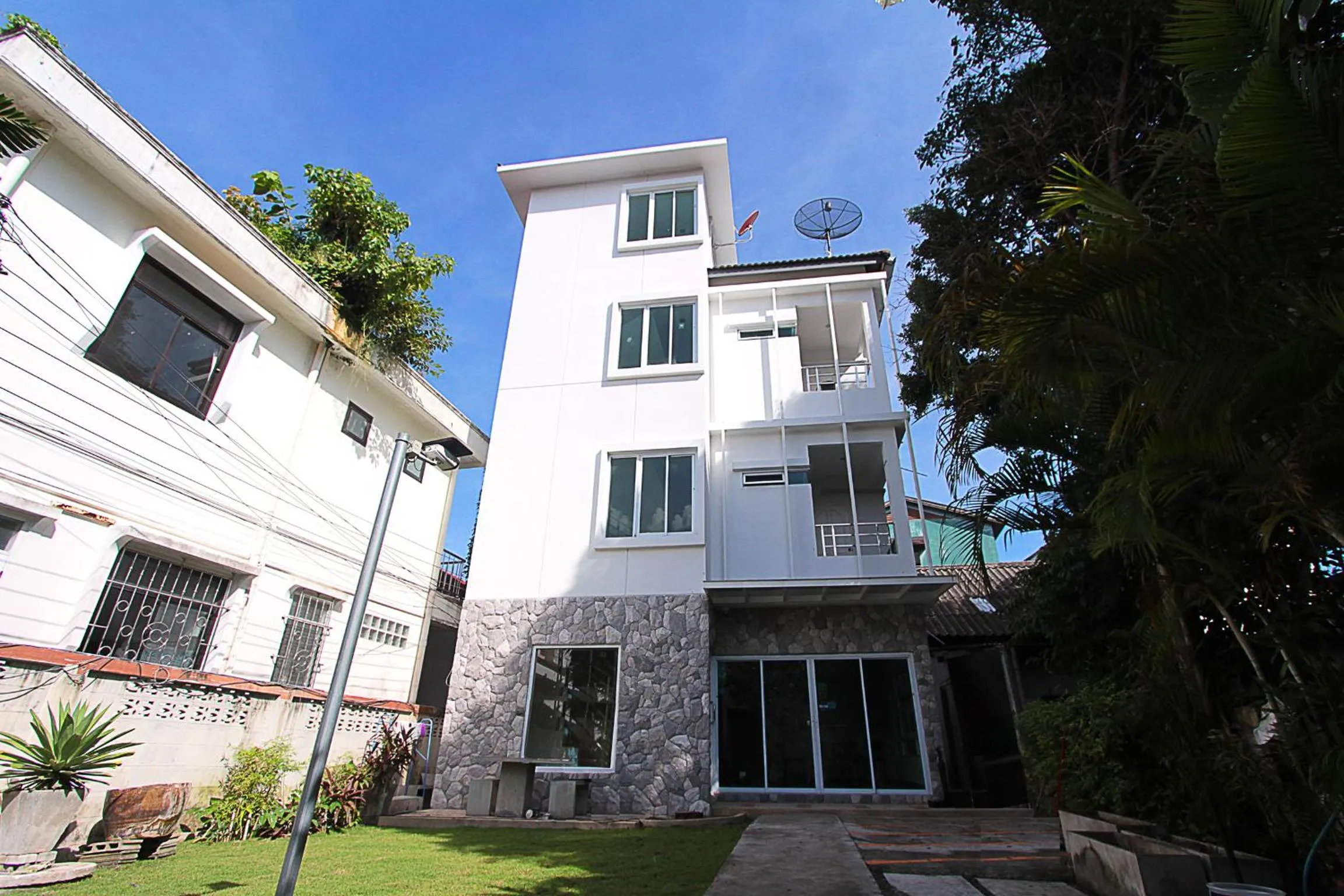 Property building in ZAYN Samui Hotel