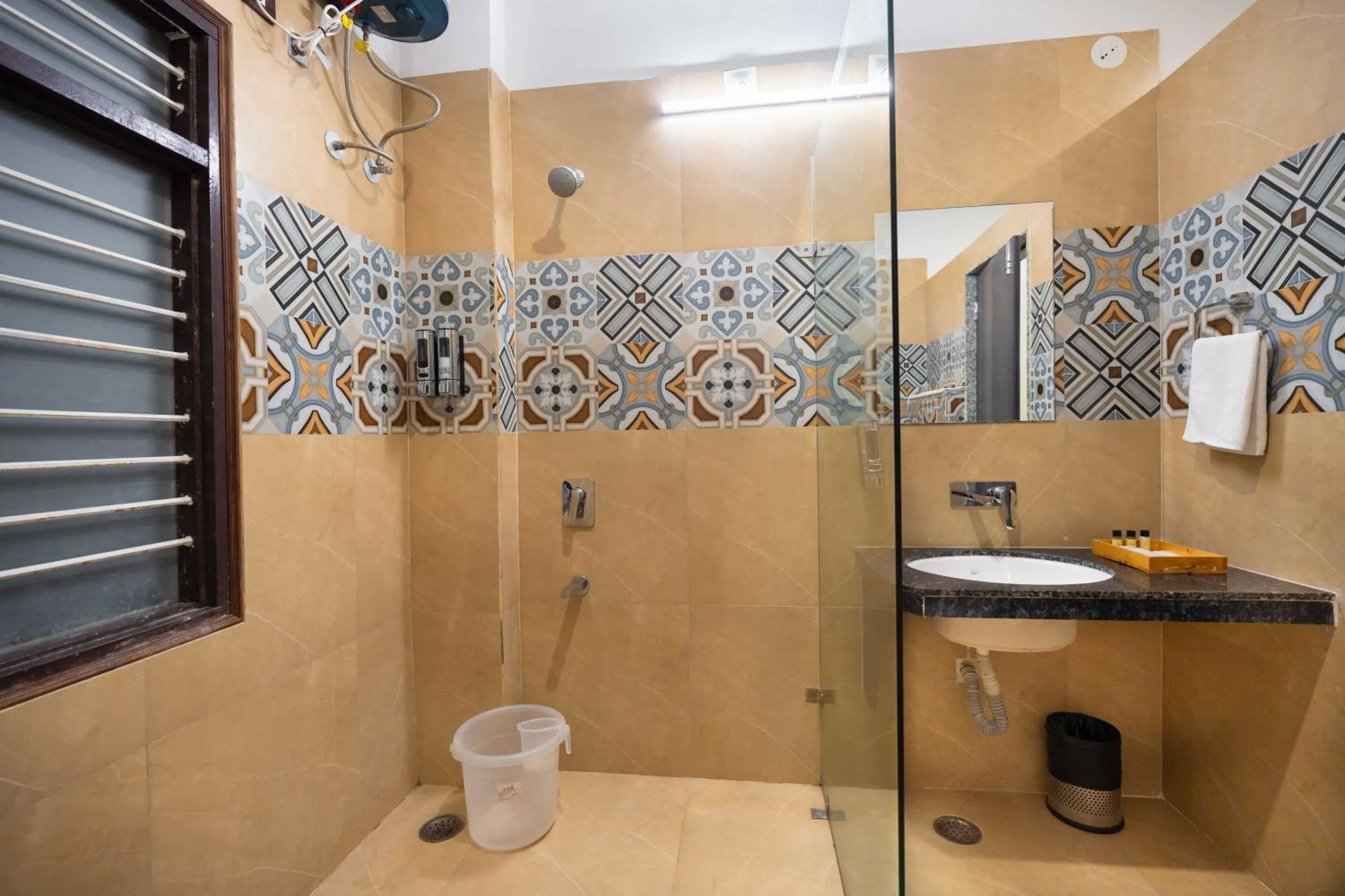 Shower in Amaatra Resorts