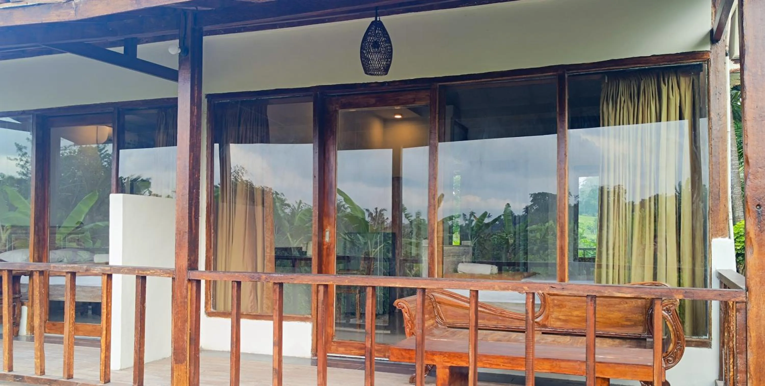 Balcony/Terrace in Lumbung Asri Cottage