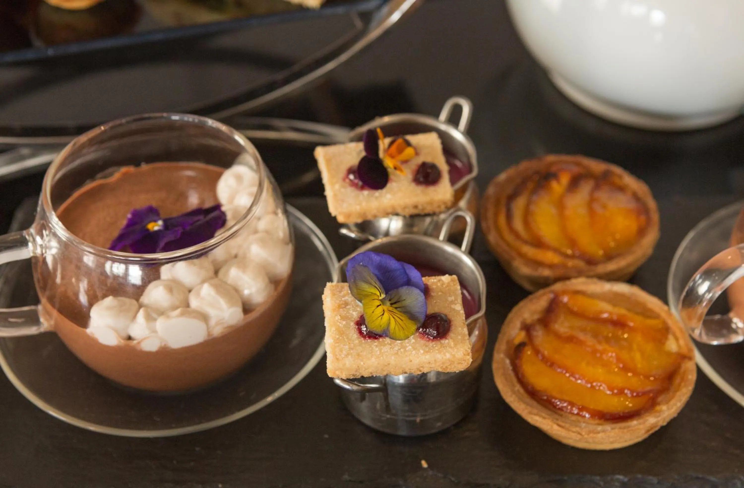 Restaurant/places to eat in The Crown Hotel