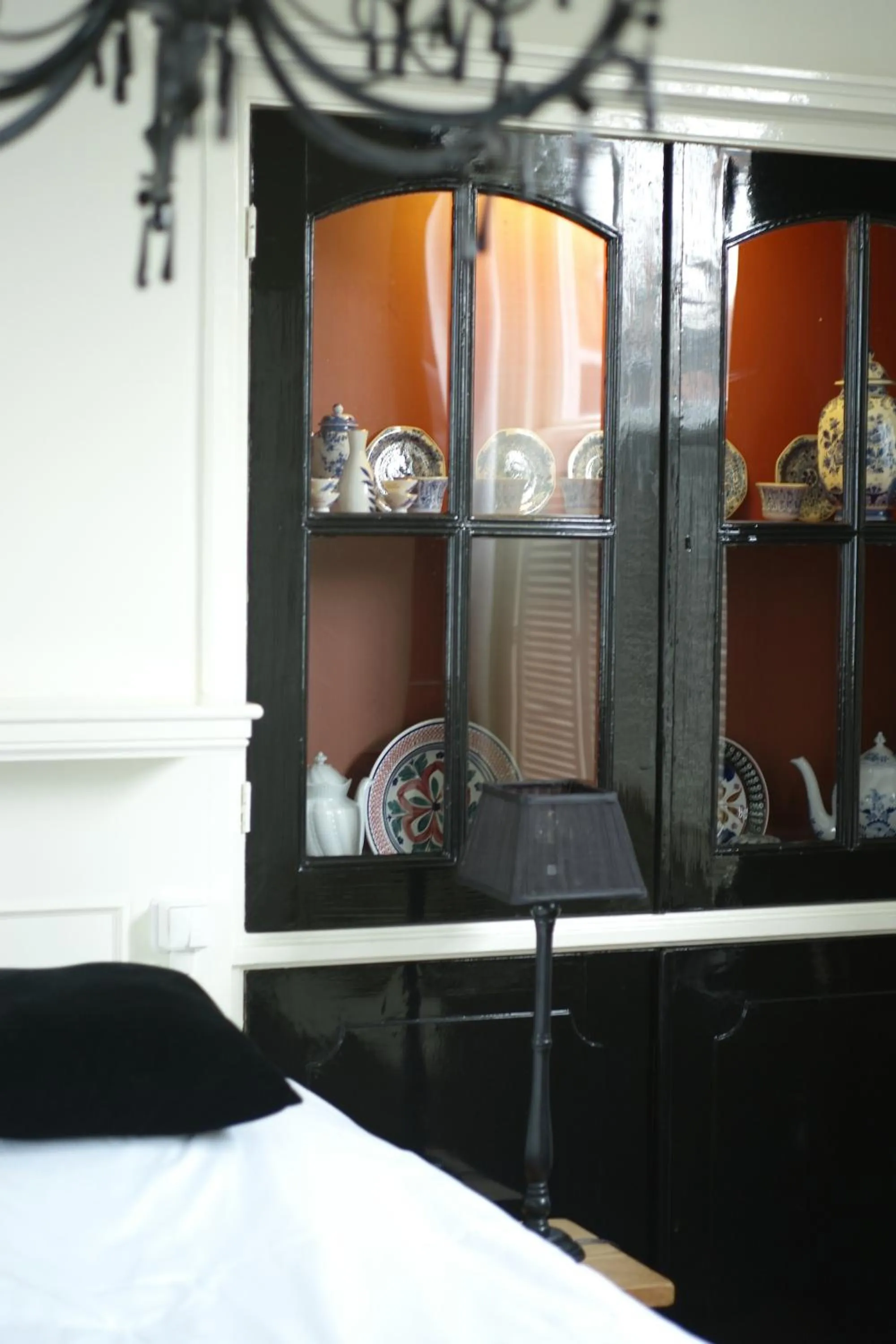 Decorative detail, Bed in Auberge de Campveerse Toren