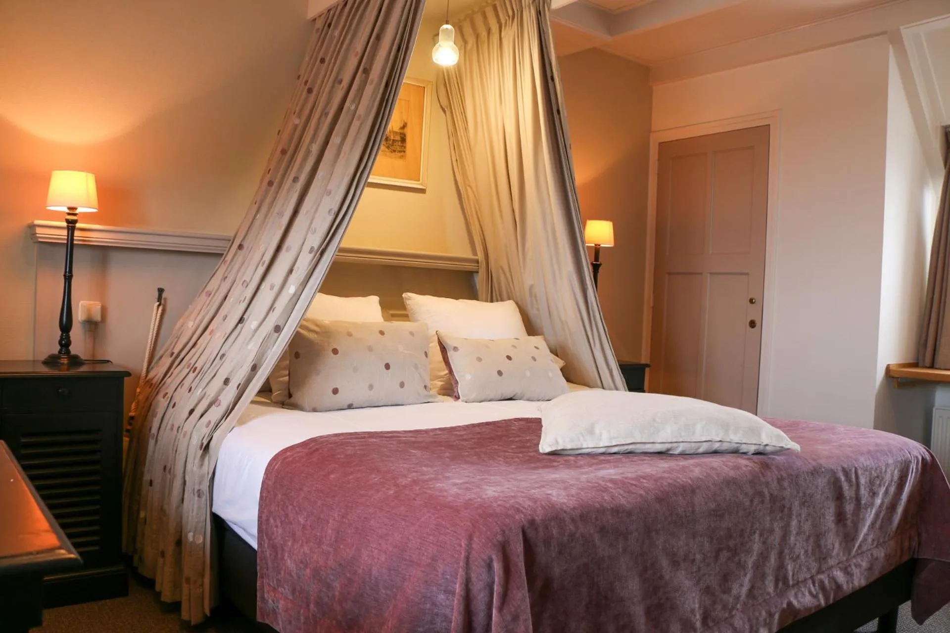 Bed in Auberge de Campveerse Toren