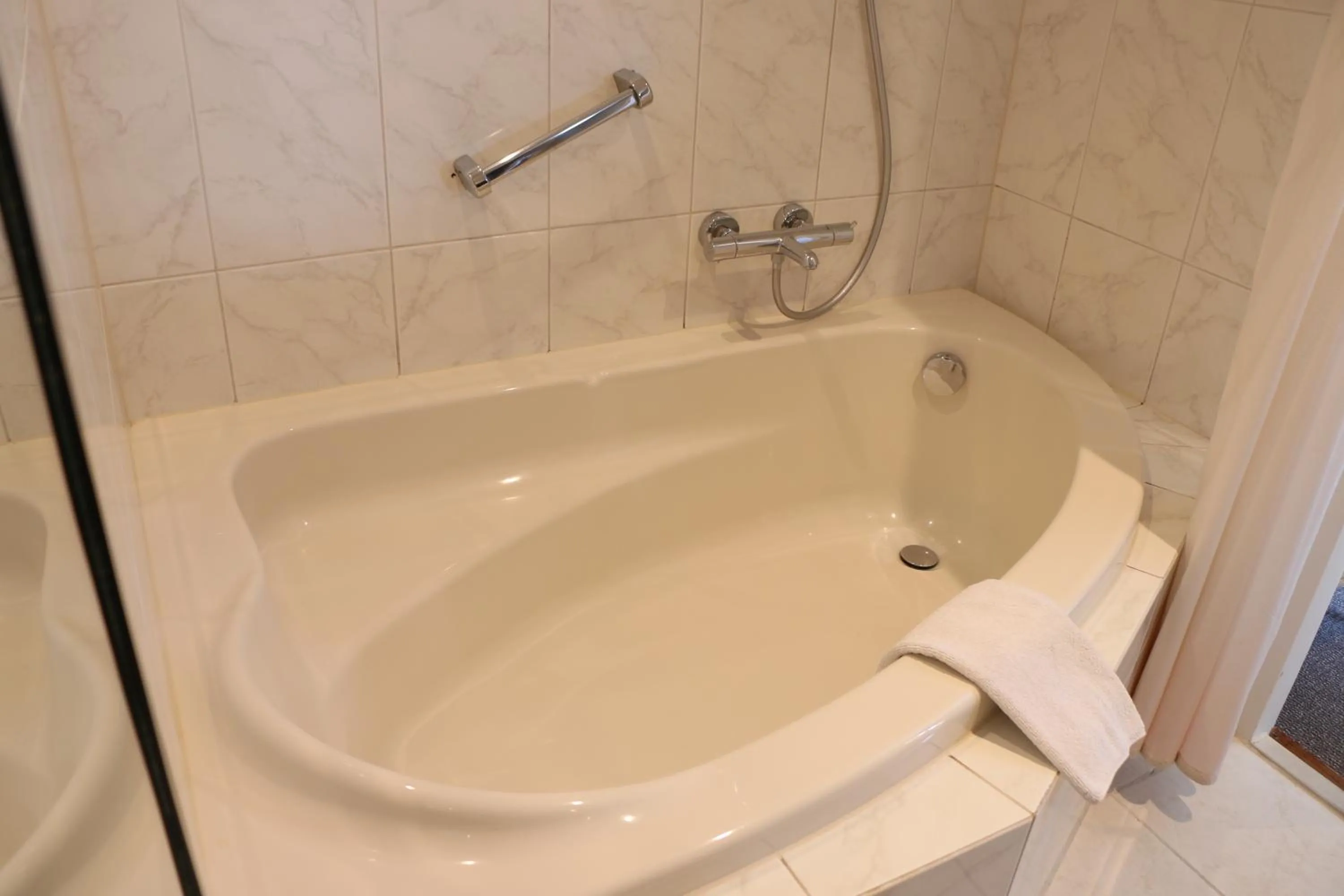 Bath in Auberge de Campveerse Toren