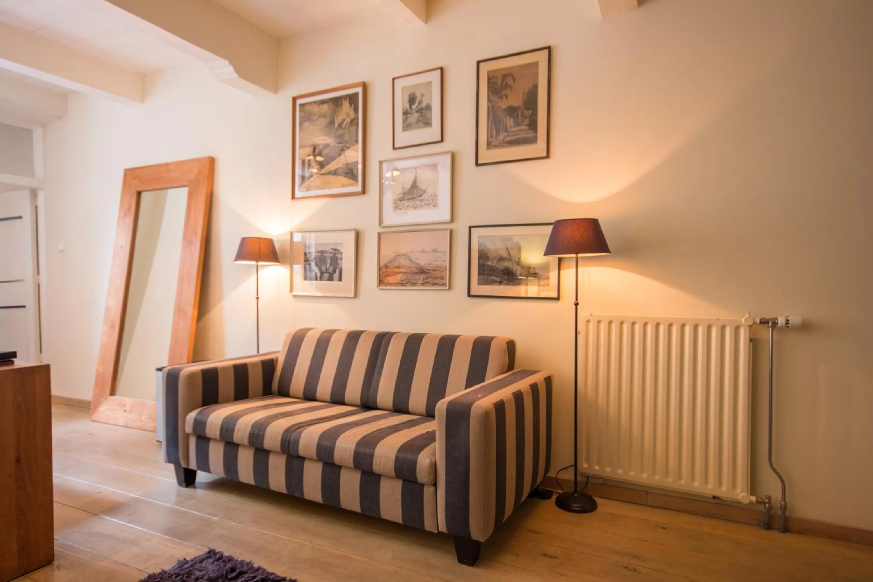 Seating area in Auberge de Campveerse Toren